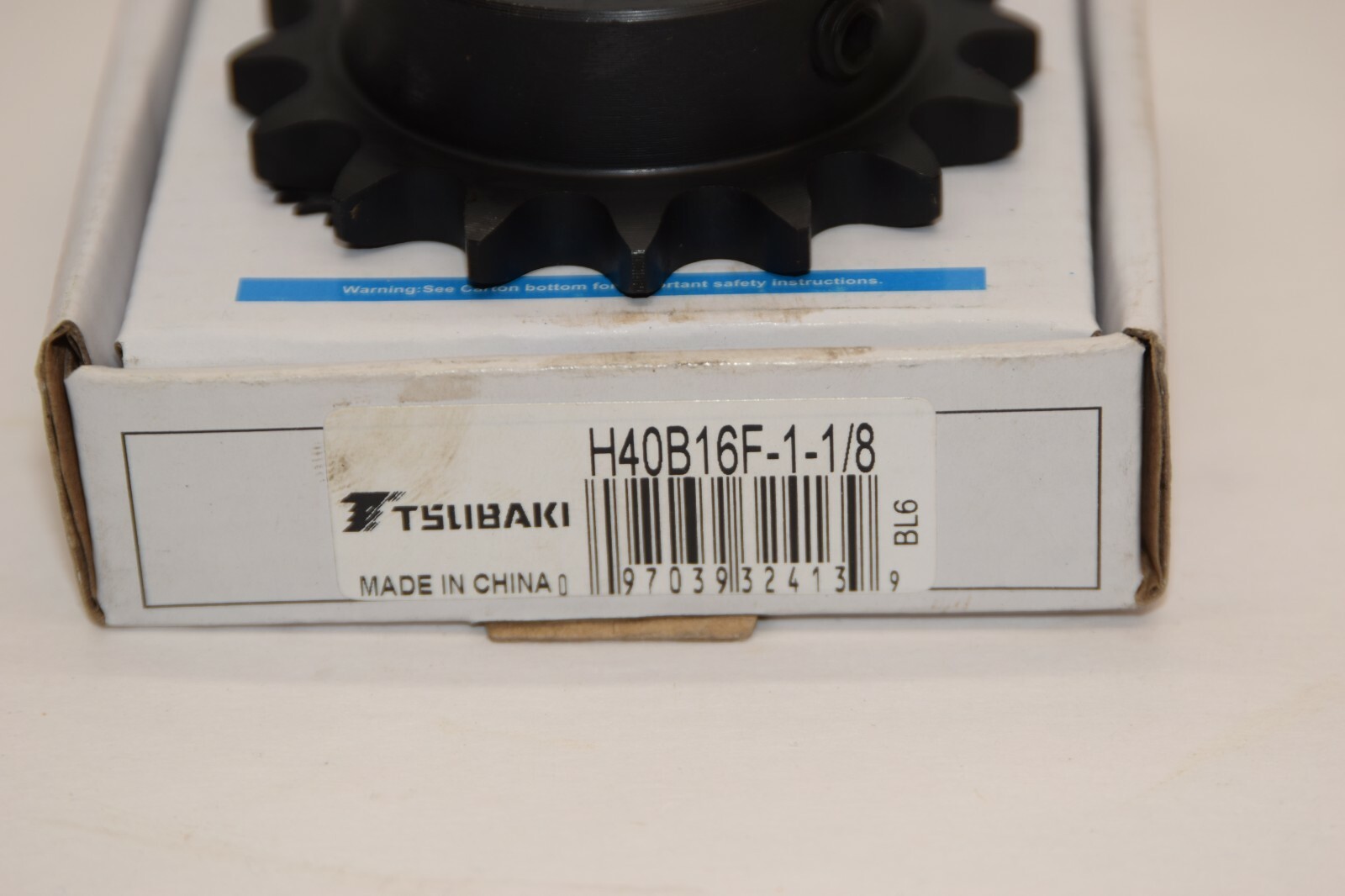 (NEW) TSUBAKI H40B16F-1-1/8 8x8x2.6cm 1-1/8″ Bore 16 Teeth Sprocket
