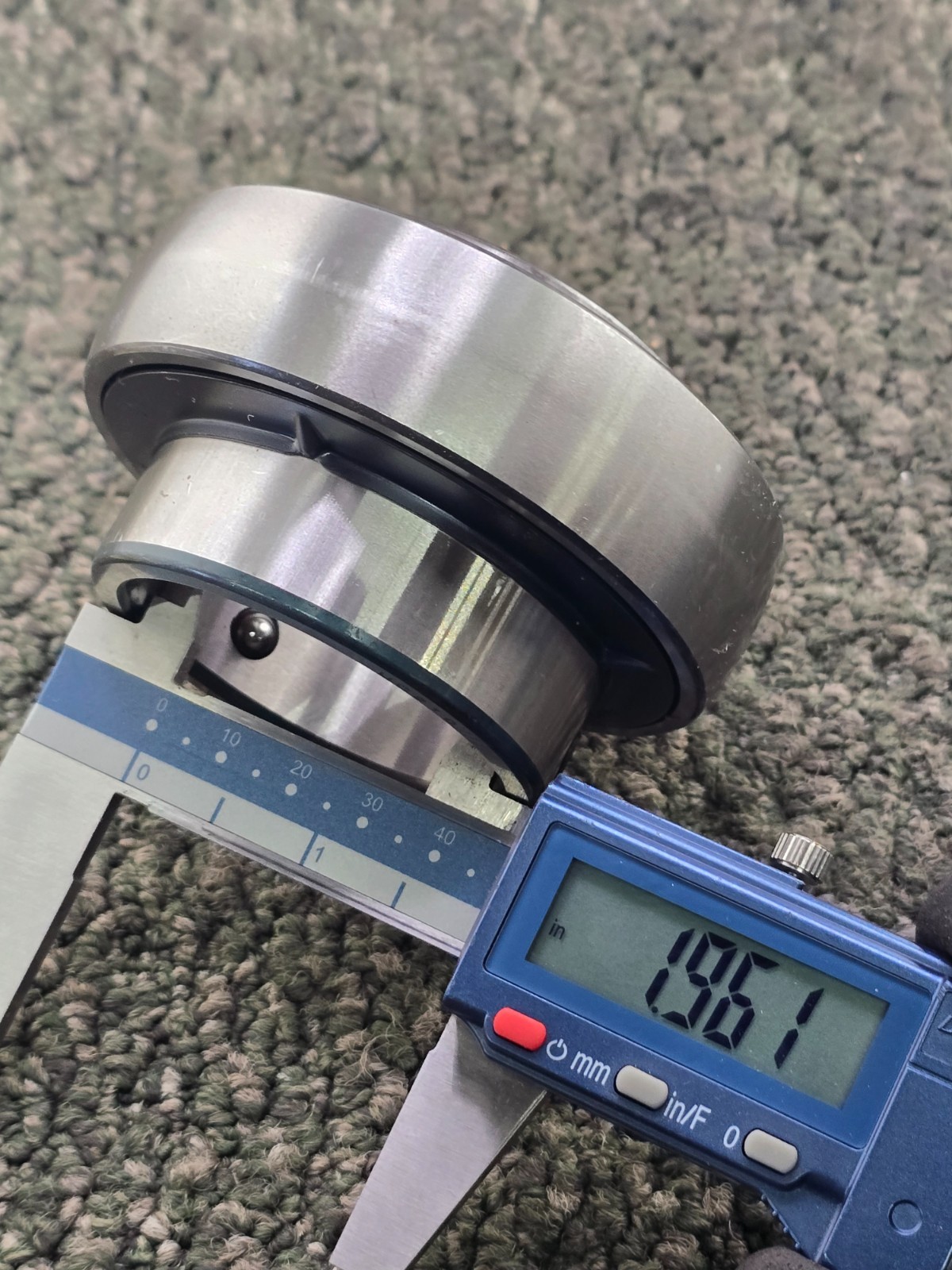 NSK UC210D1: Heavy Duty Bearing Insert Replacement