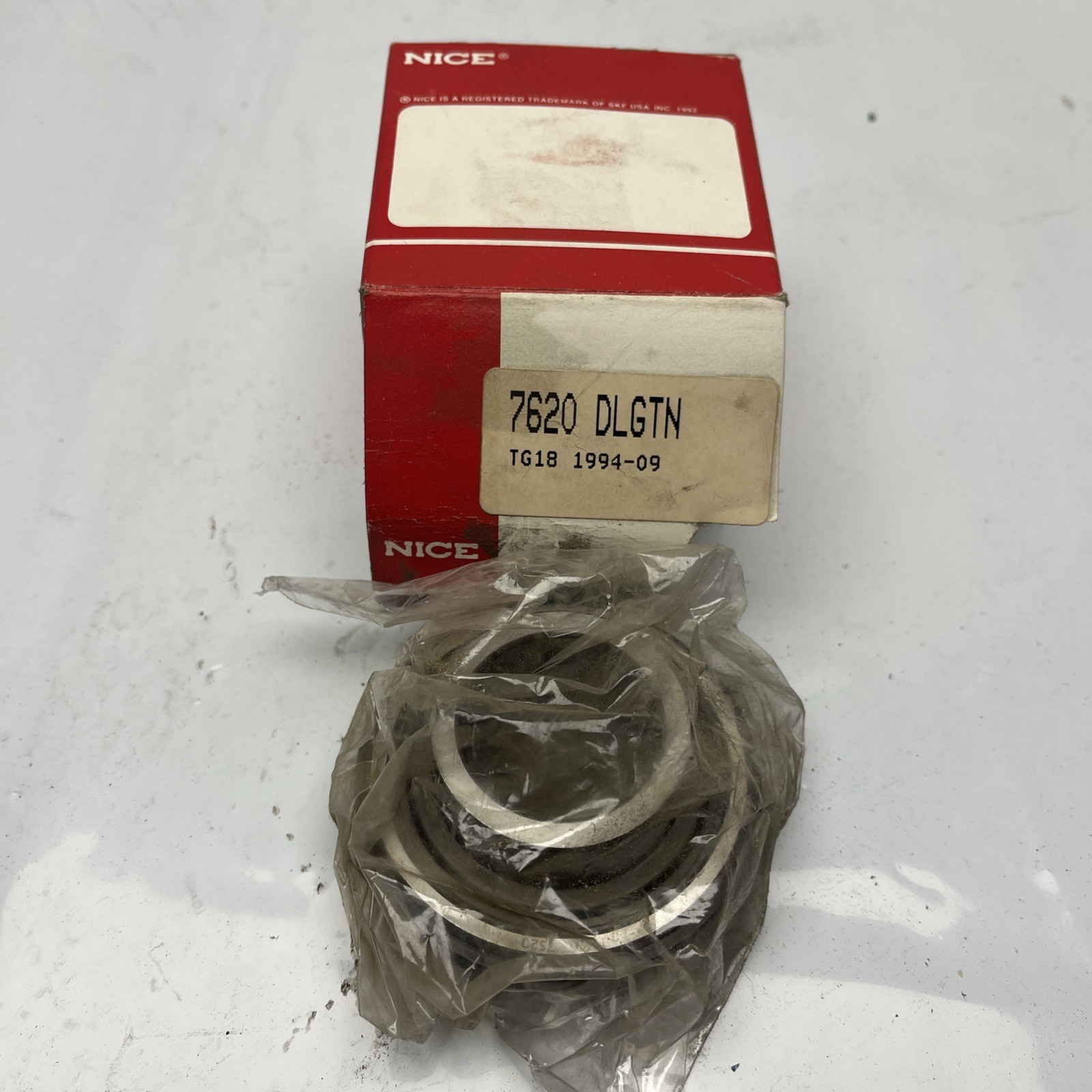 NICE BALL BEARING 7620DLGTN TG18 New Old Stock