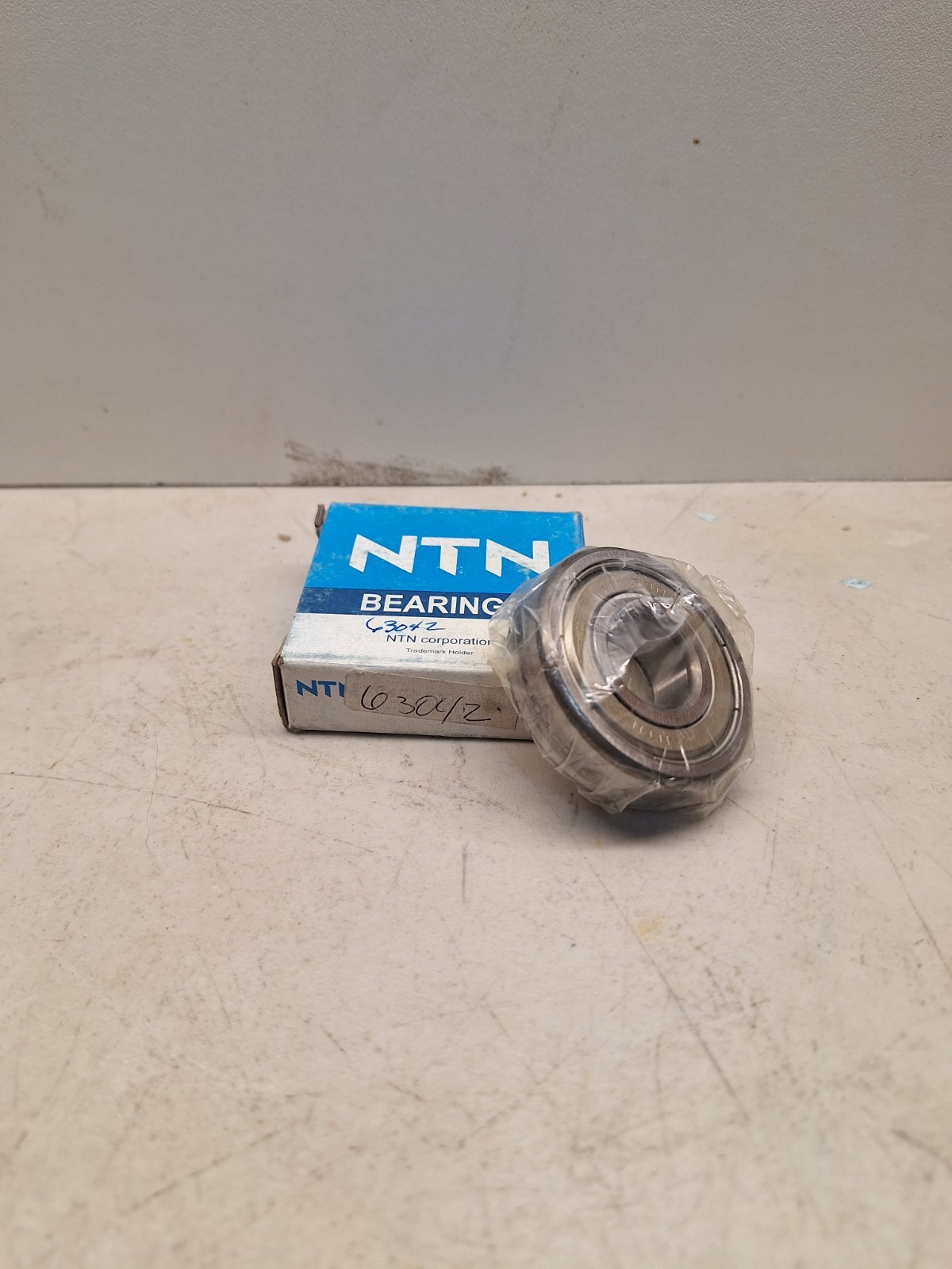 NTN 6304-2Z Shielded Ball Bearing
