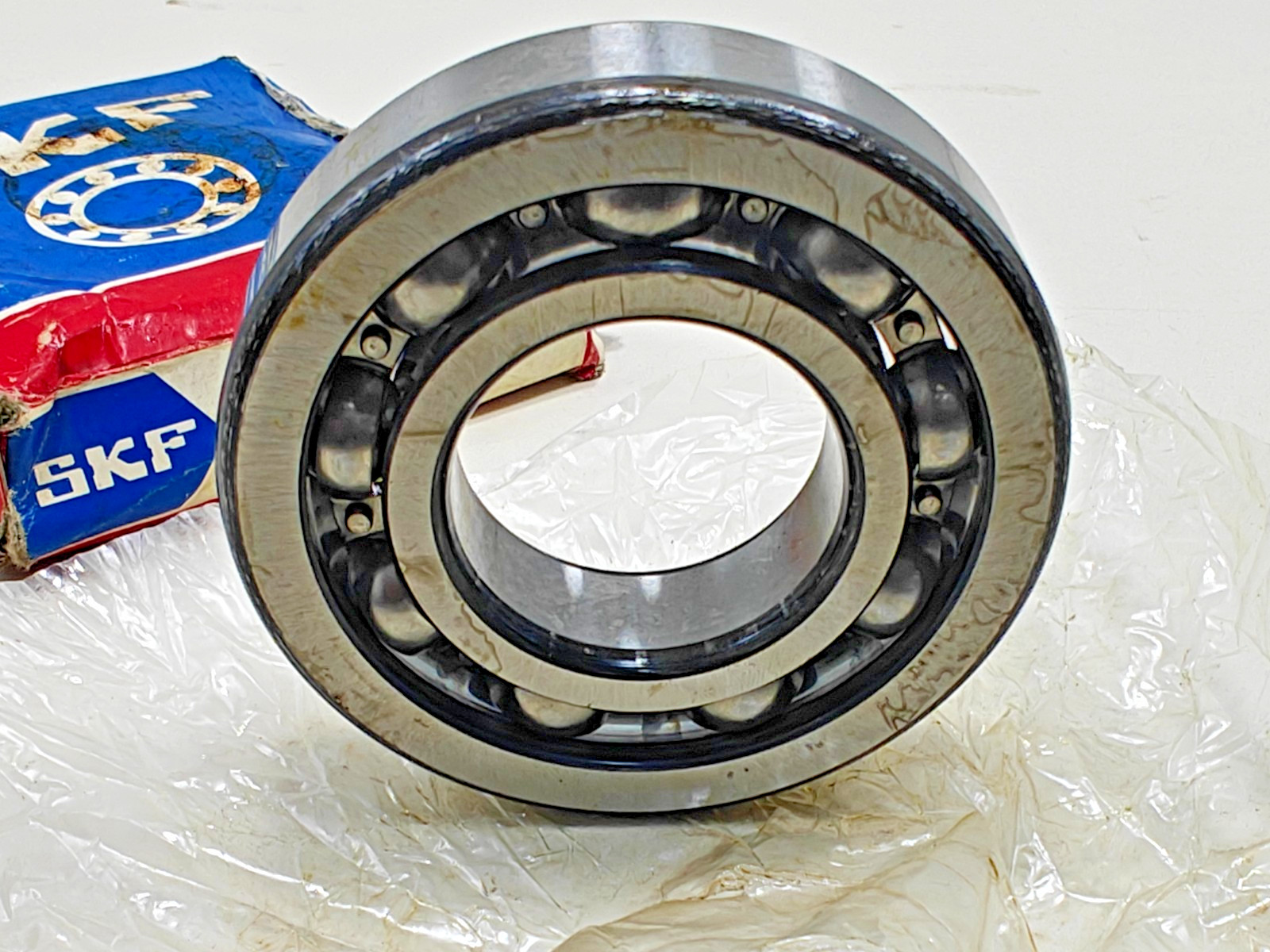 RLS 11 SKF Deep Groove Ball Bearing SKF RLS11 / LJ 1 3/8 / LS 12-1/2