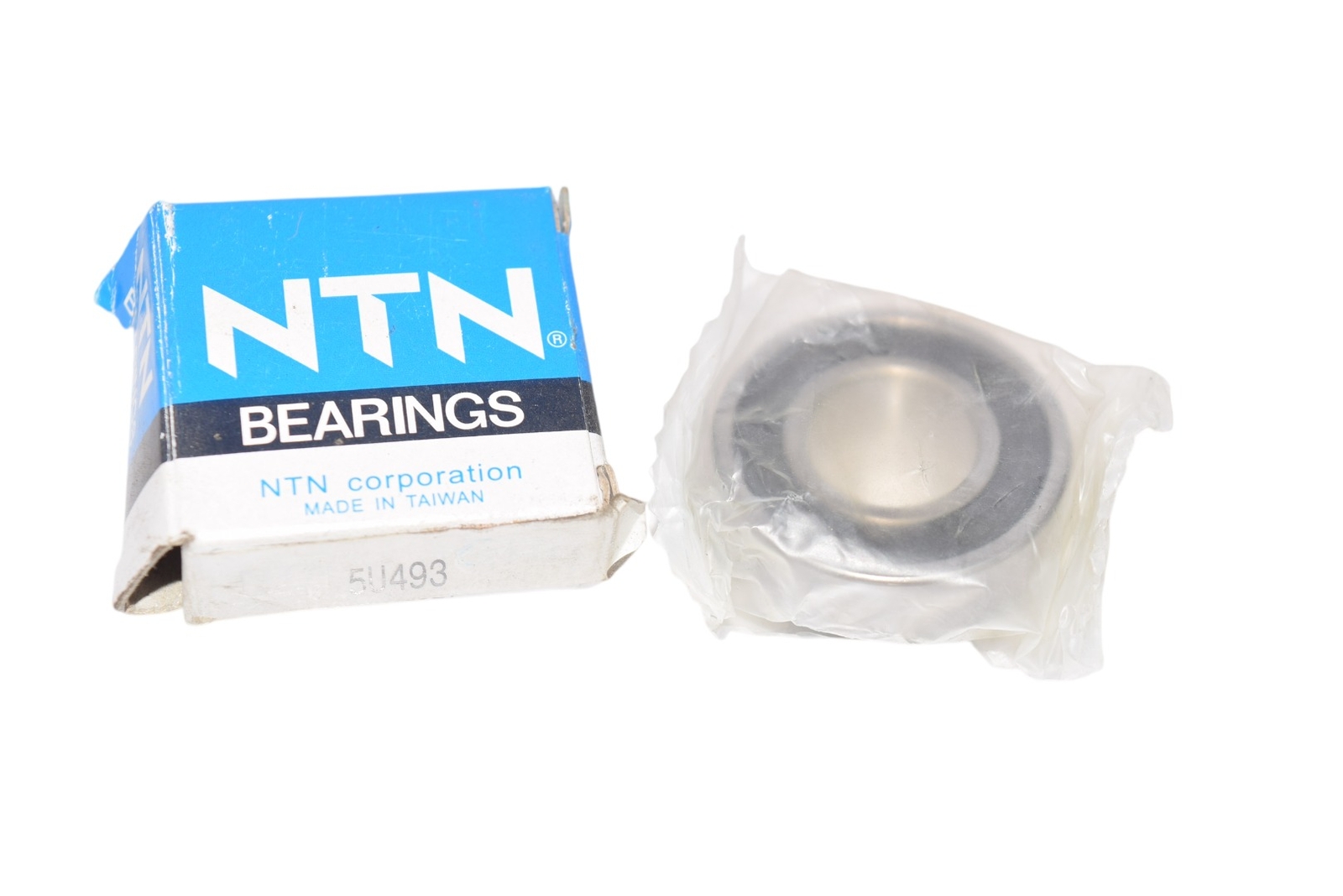 NEW NTN 5U493 Radial Ball Bearing: 6002, Dbl Sealed, Non-Contact Seal, 15 mm Bo