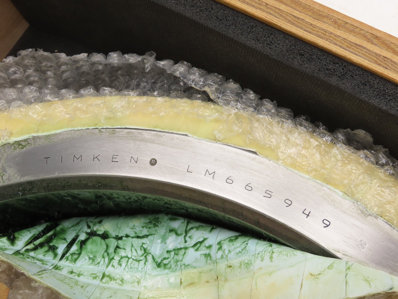 Timken LM665949/LM665910 Roller Bearing Assy 385.76mm ID x 514.35mm OD x 82.55 W