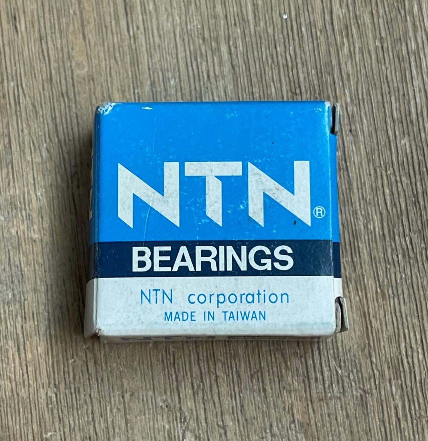 NTN 6201ZZC3/L627 RADIAL BALL BEARING SHIELDED NEW IN BOX