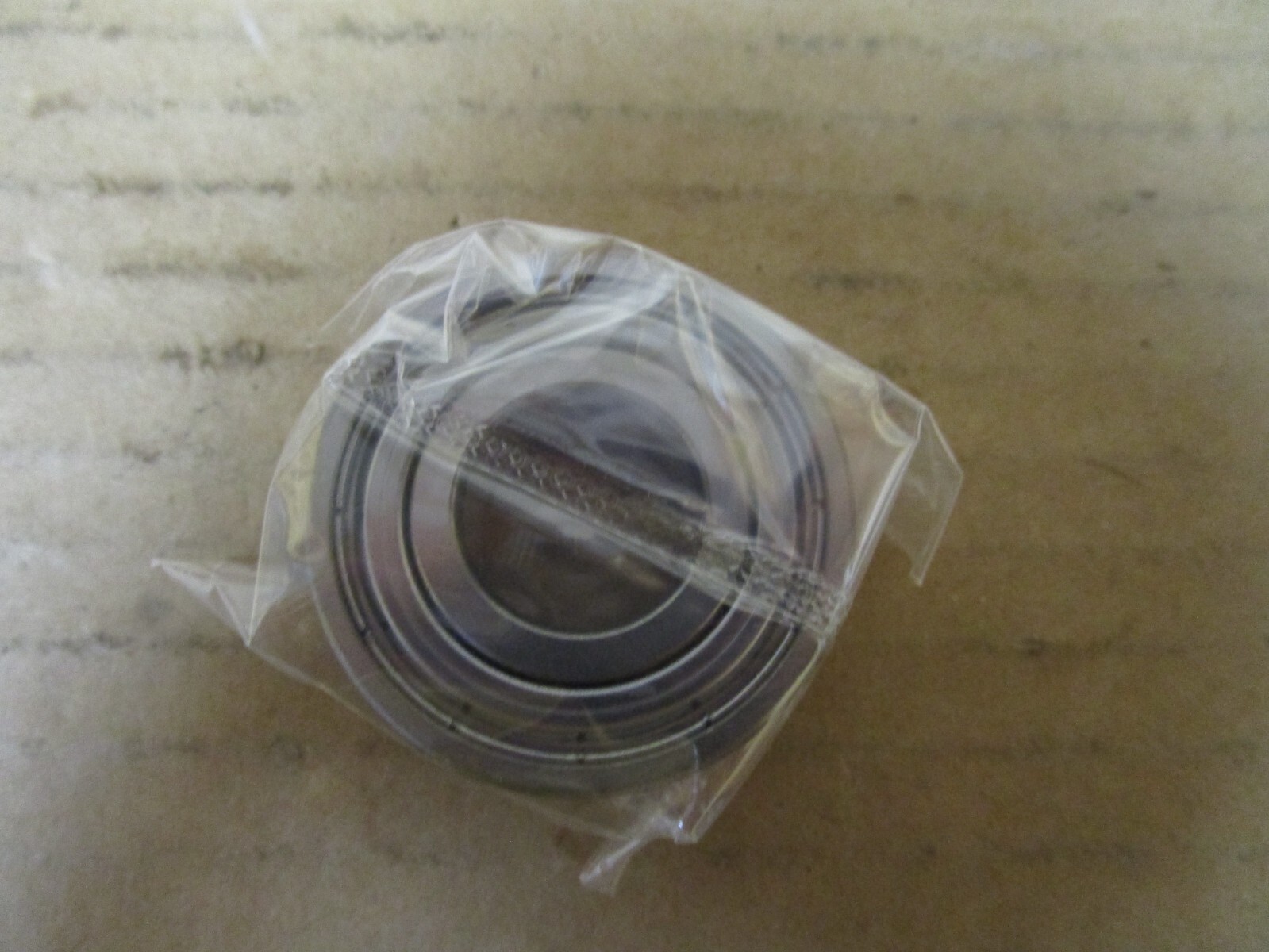 NEW LOT OF 2 SKF BALL BEARING 6203-2Z/C3