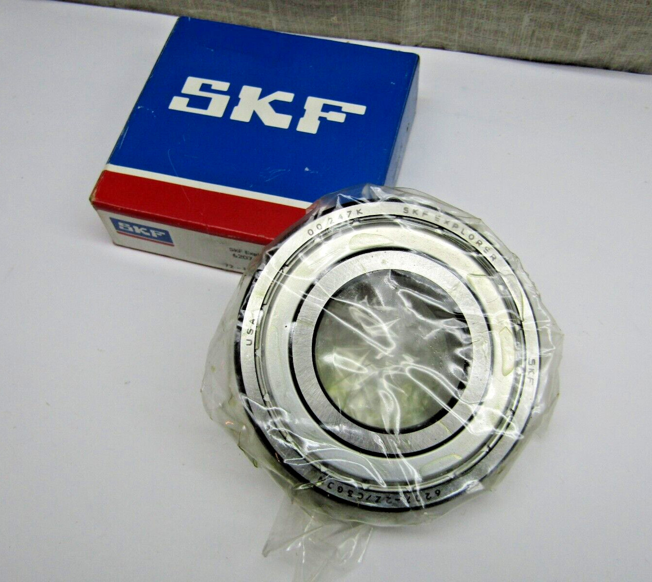 SKF 6207-2Z JEM 35mm X 72mm X 17mm Metal Shielded Bearing Made in USA