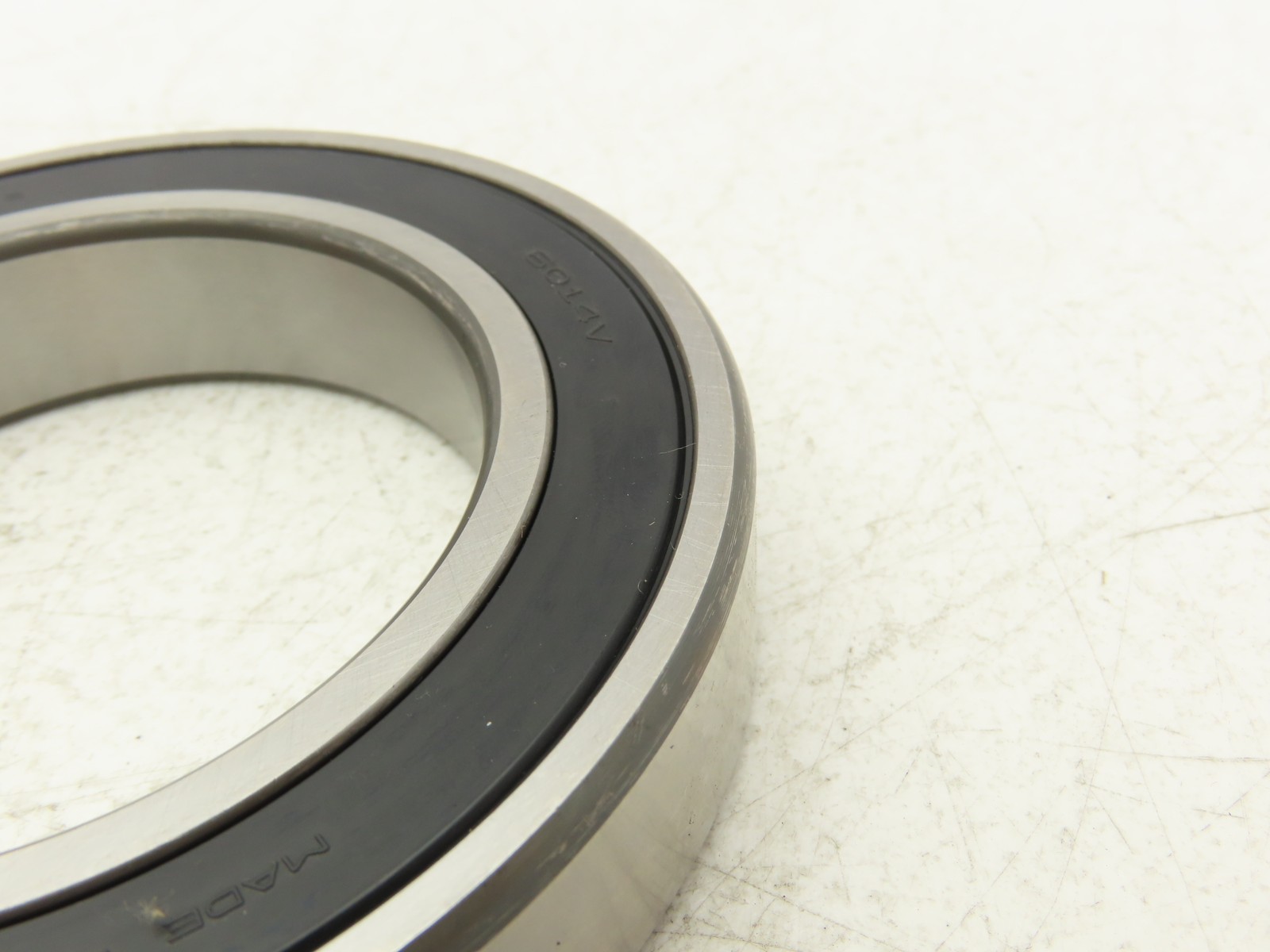 NSK 6014V Deep Groove Ball Bearing 70 mm ID x 110 mm OD x 20 mm Sealed