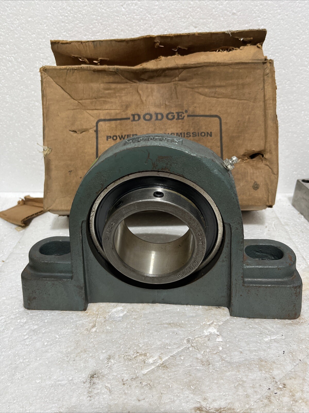 Dodge 126822 P2B-SCM-300 3″ Pillow Block Bearing NEW IN BOX P2B-SCM-300-HT