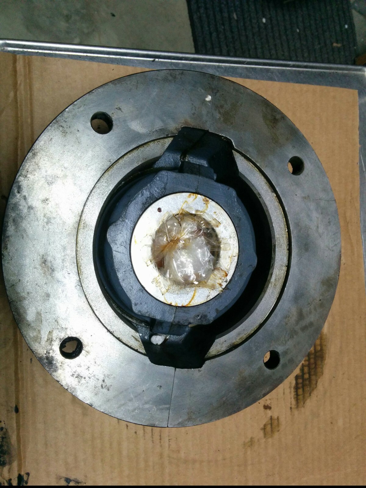 COOPER 01BCF 203 EX 2-3/16″ SPLIT ROLLER BEARING COMPLETE ROUND FLANGE UNIT NNB