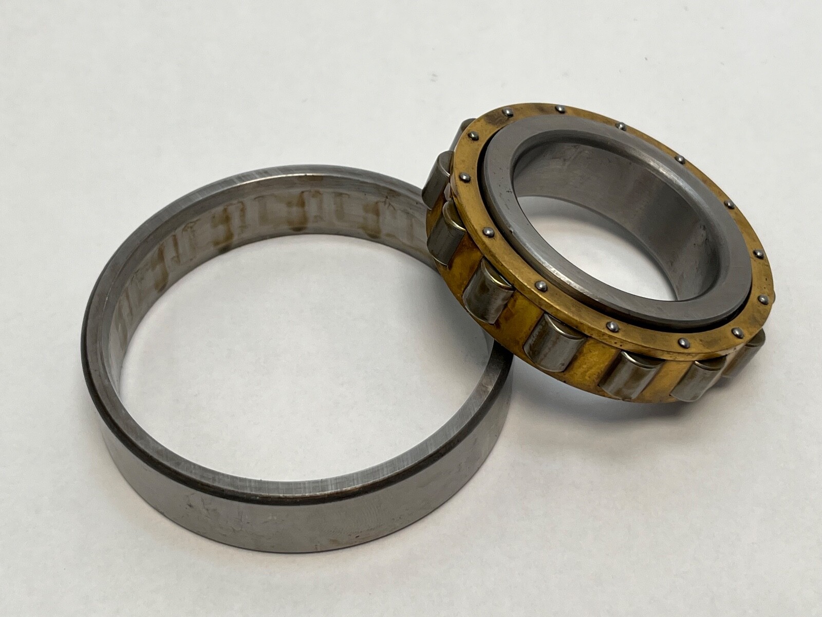 SKF N-209-M/P5 Bearing 45x85x19 mm N209 N-209-M-P5 C781 USA