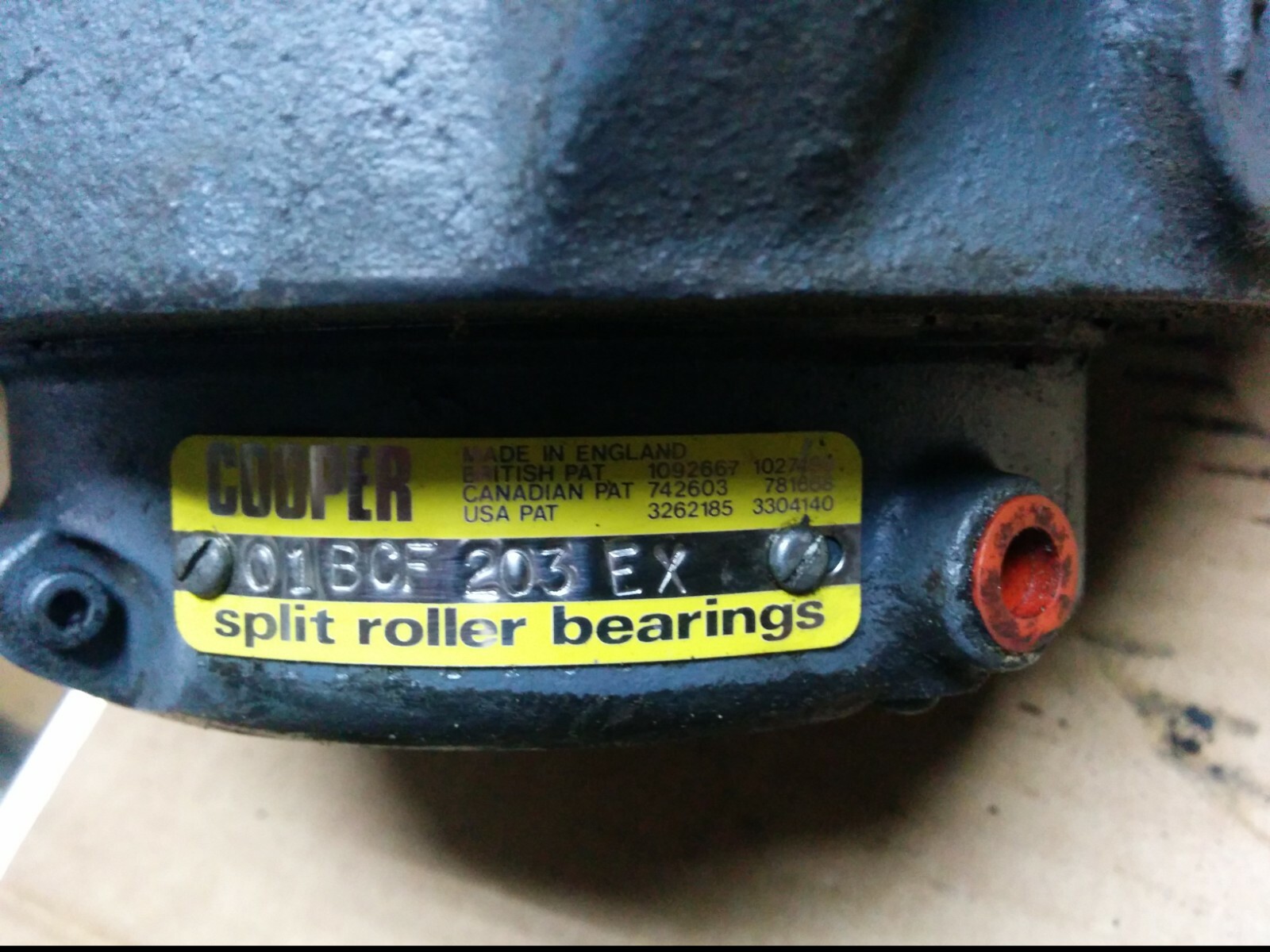 COOPER 01BCF 203 EX 2-3/16″ SPLIT ROLLER BEARING COMPLETE ROUND FLANGE UNIT NNB