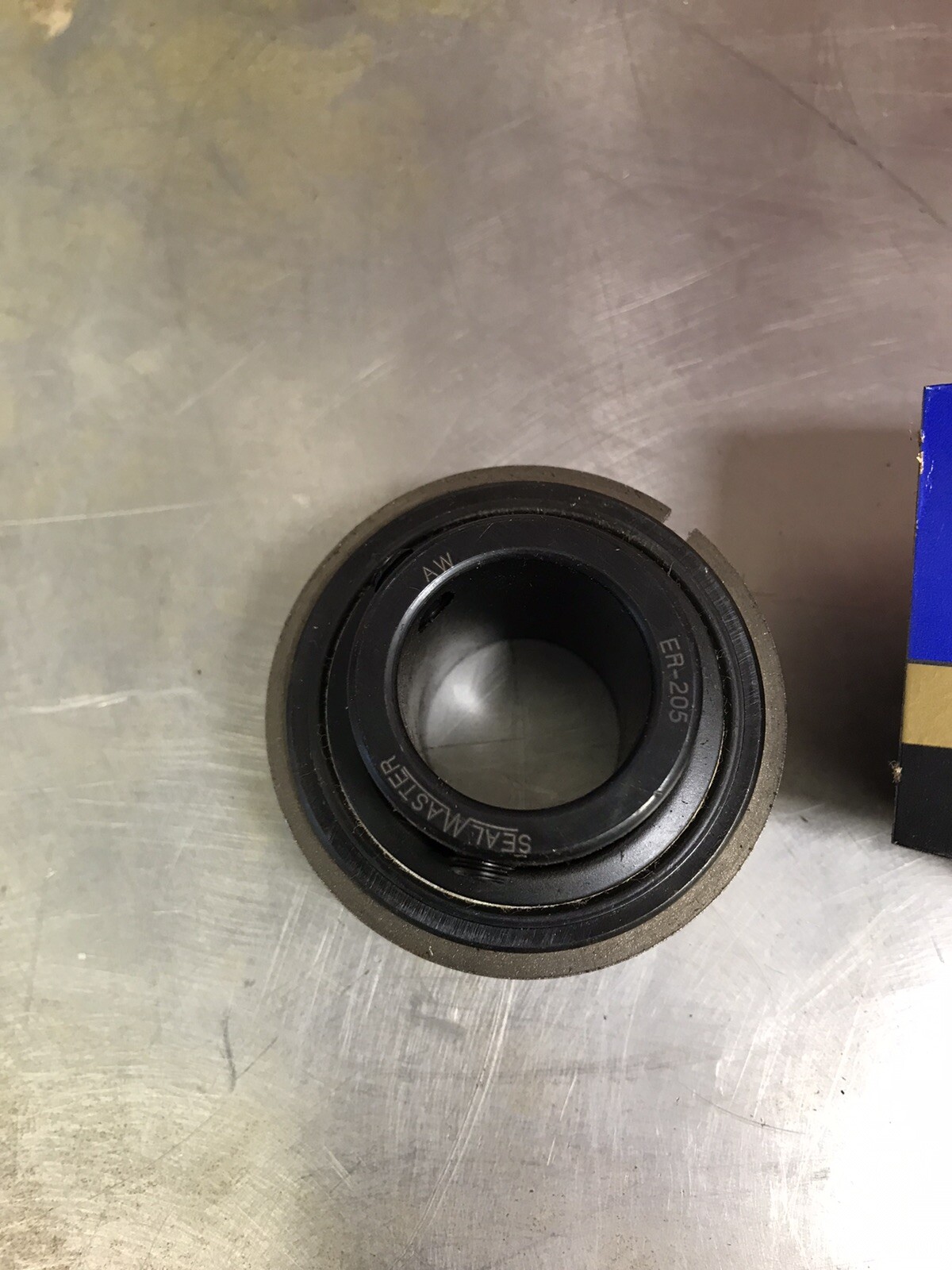 One (1) SealMaster Gold Line ER-205 25 MM Insert Bearings NEW