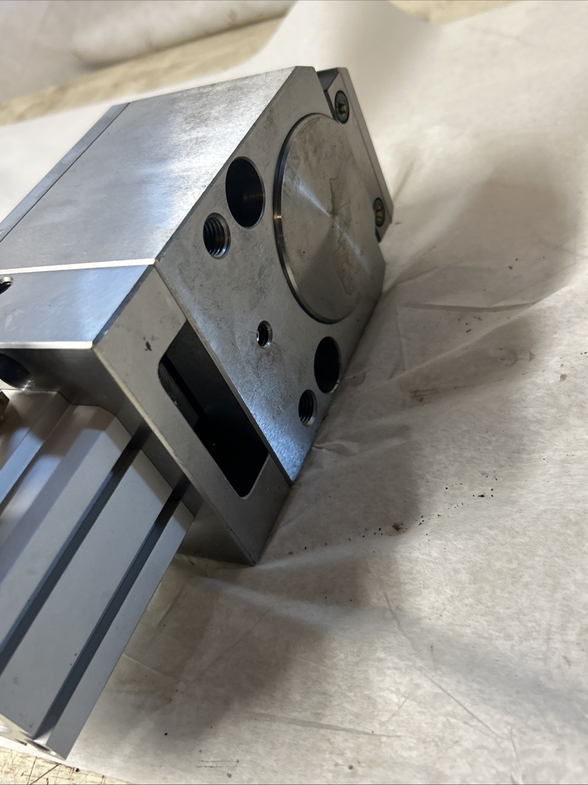 Sankyo Oilless Industry Removable punch retainer SHPUG70-L-Lhc. Ssd-l-40-30-n.