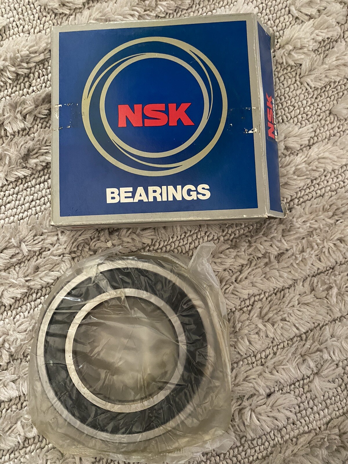 NSK 6211VV CM Deep Groove Ball Bearing Single Row, Double Non-Contact Seals