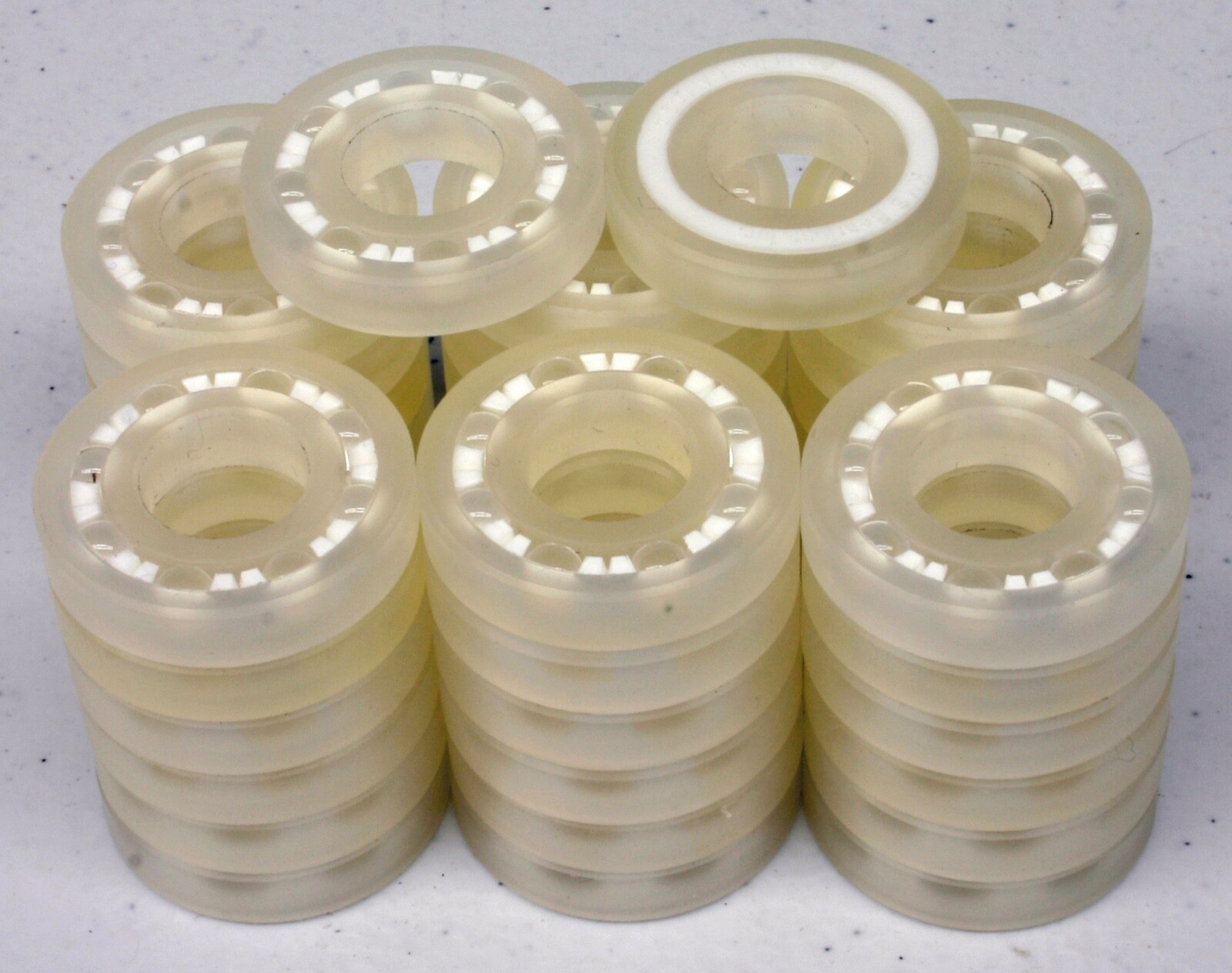 38 pcs. 1/2″ ID X 1-1/8″ OD X 1/4″ Plastic Radial Bearings, Polypro/Glass