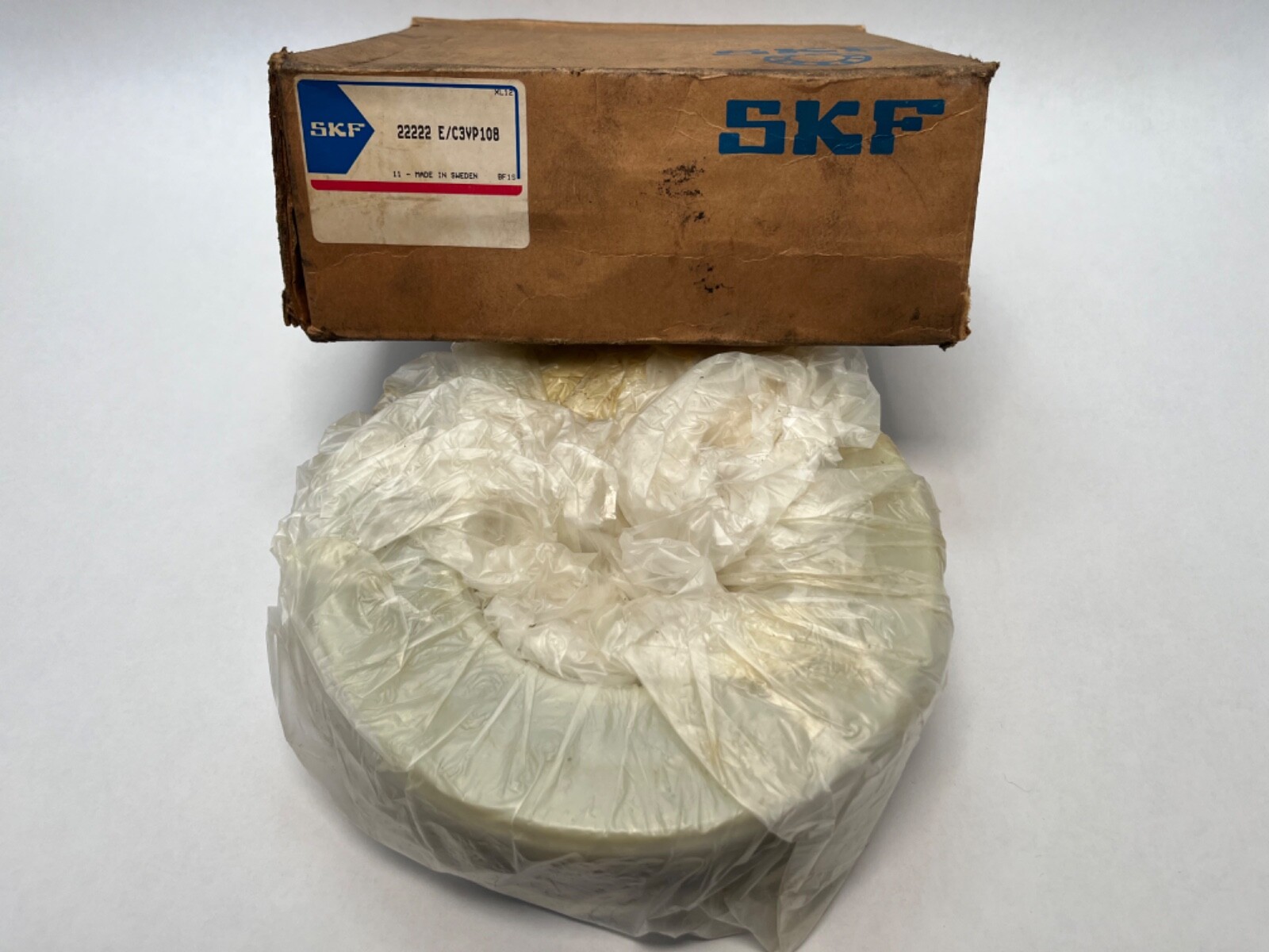 SKF 22222-E/C3VP108W33 Bearing Sealed 110x200x53 mm 22222-E-C3-VP108-W33 Sweden