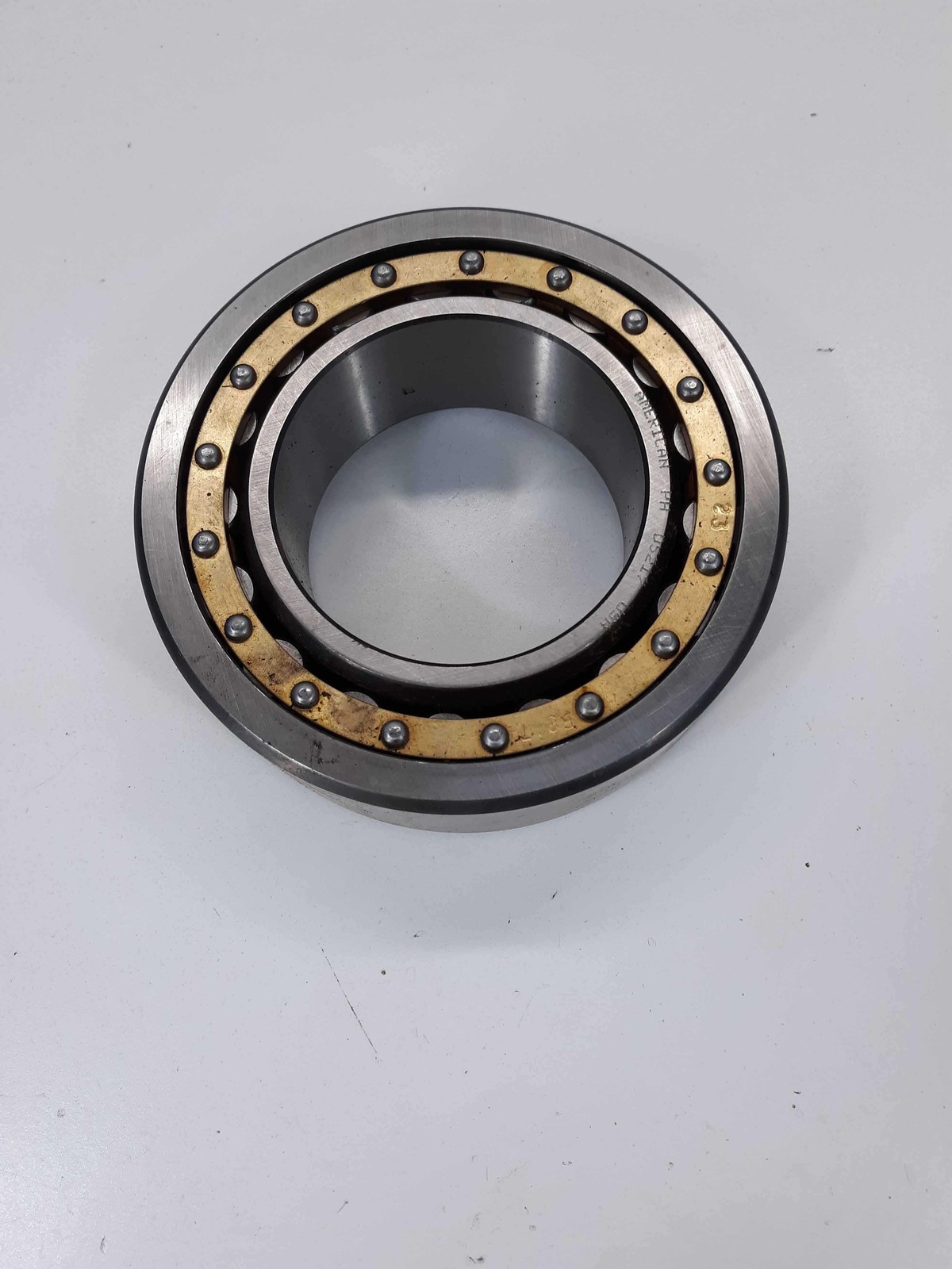 American AD5217 Cylindrical Roller Bearing 10.00 x 8.00 x 4.00 inches