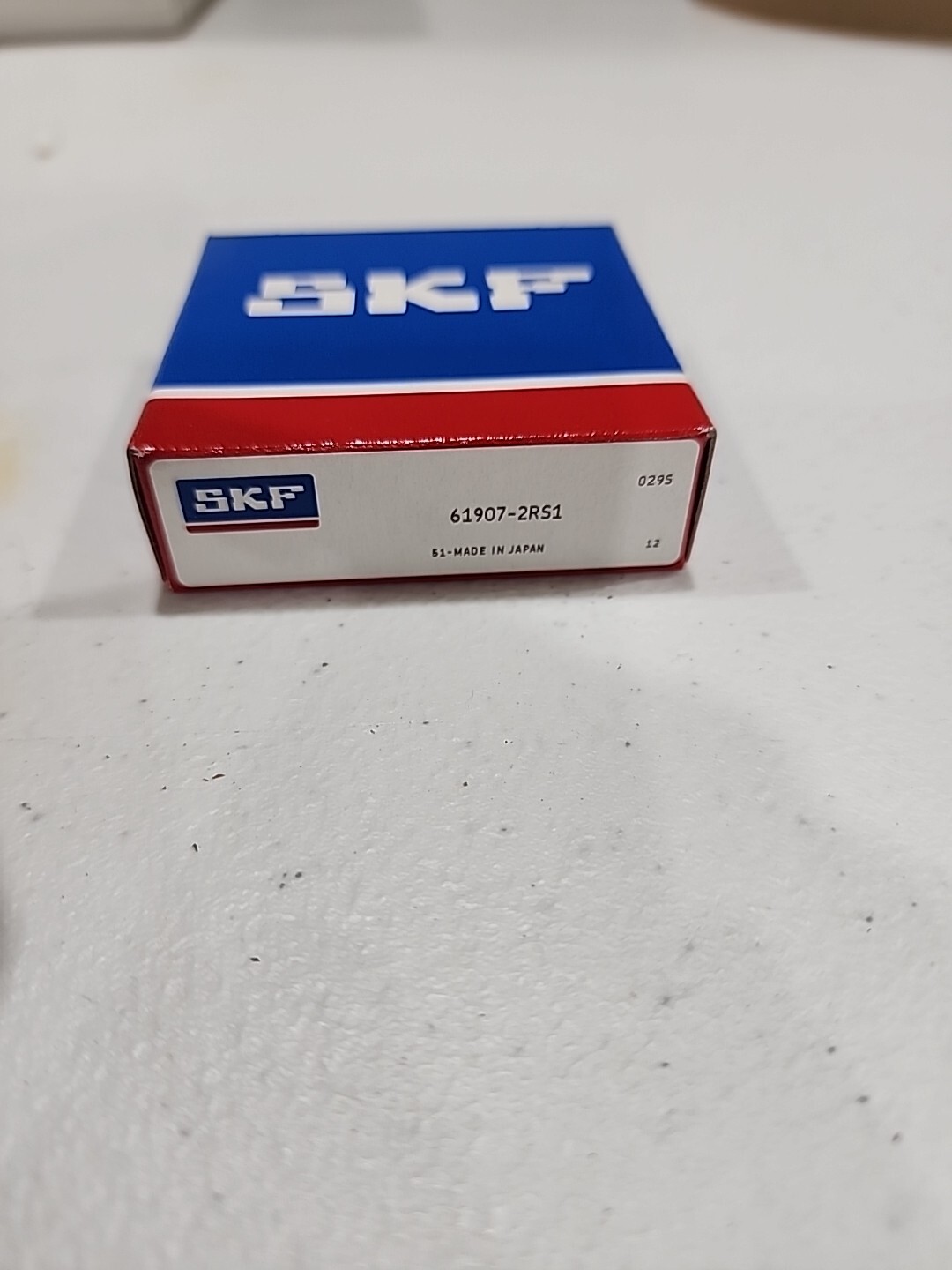 NEW OEM SKF 61907-2RS1 Deep Groove Ball Bearing