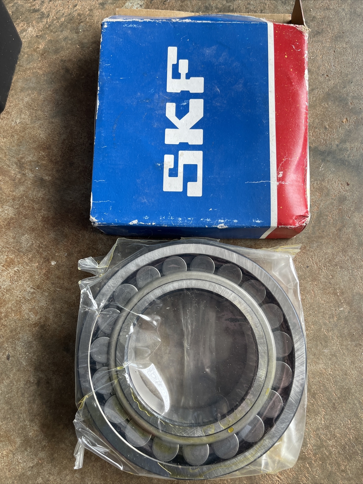 SKF 22220 E C3 SPHERICAL ROLLER BEARING 100x180x46 mm 22220EC3 NOB