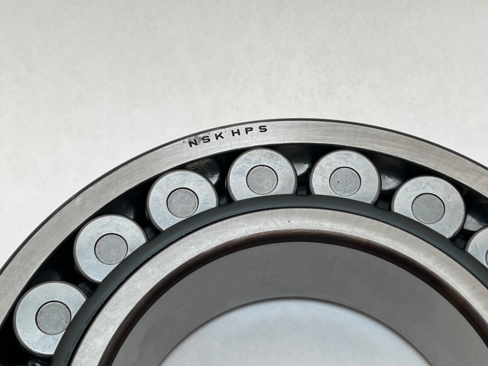 NSK 22224EAE4 Spherical Bearing 120x215x58 mm 22224E 22224 EA W33/E4 Japan