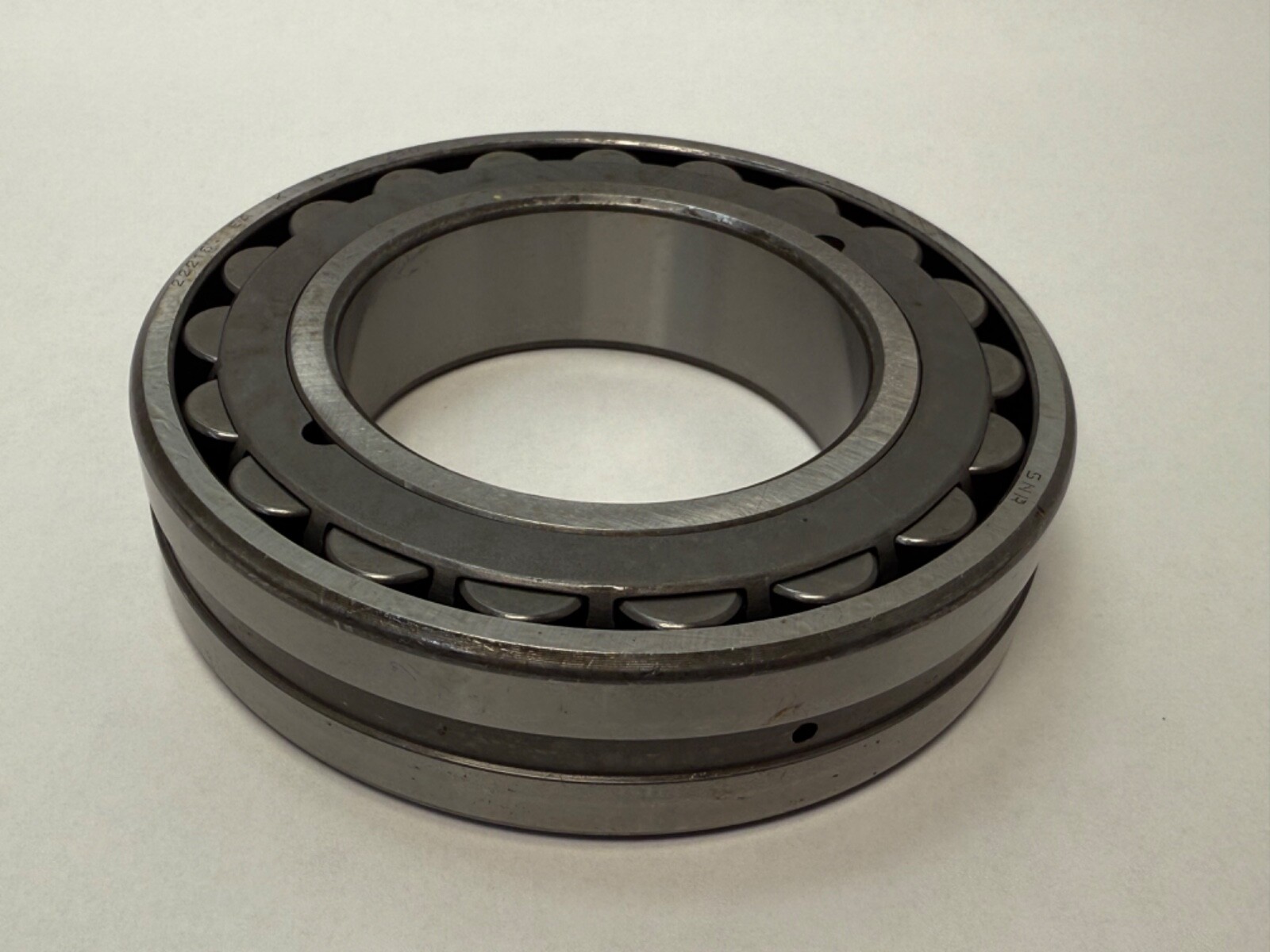 SNR 22216EAKB33J30 Bearing 22216E 22216 EA K W33/B33 C3/J30 80x140x33 mm