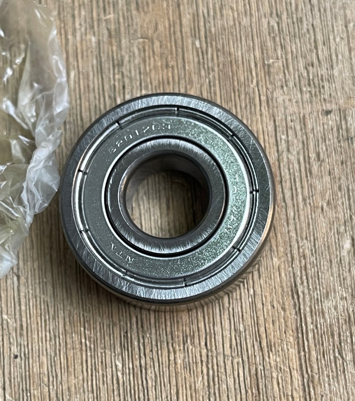 NTN 6201ZZC3/L627 RADIAL BALL BEARING SHIELDED NEW IN BOX