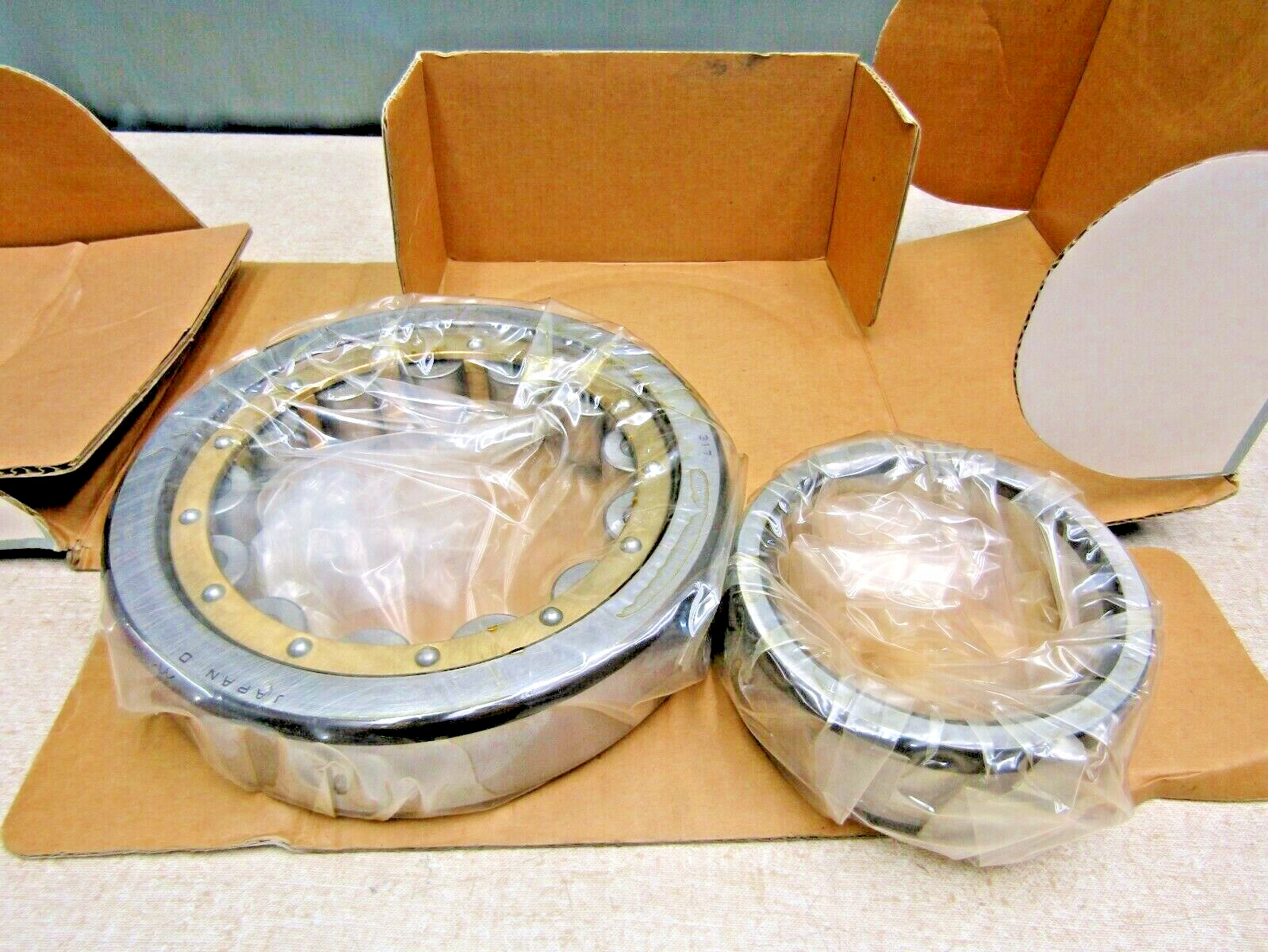 NSK Japan NU317M C3 85mm X 180mm X 41mm Cylindrical Roller Bearing