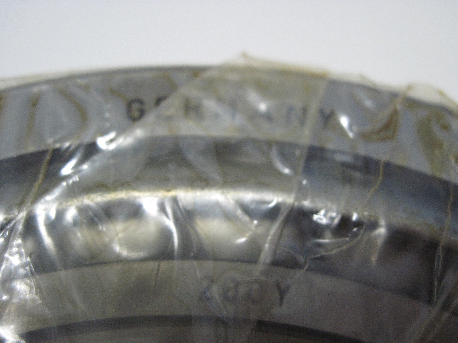 NOS SKF Tapered Roller Bearing 33022 Single Row 110 x 170 x47 MM