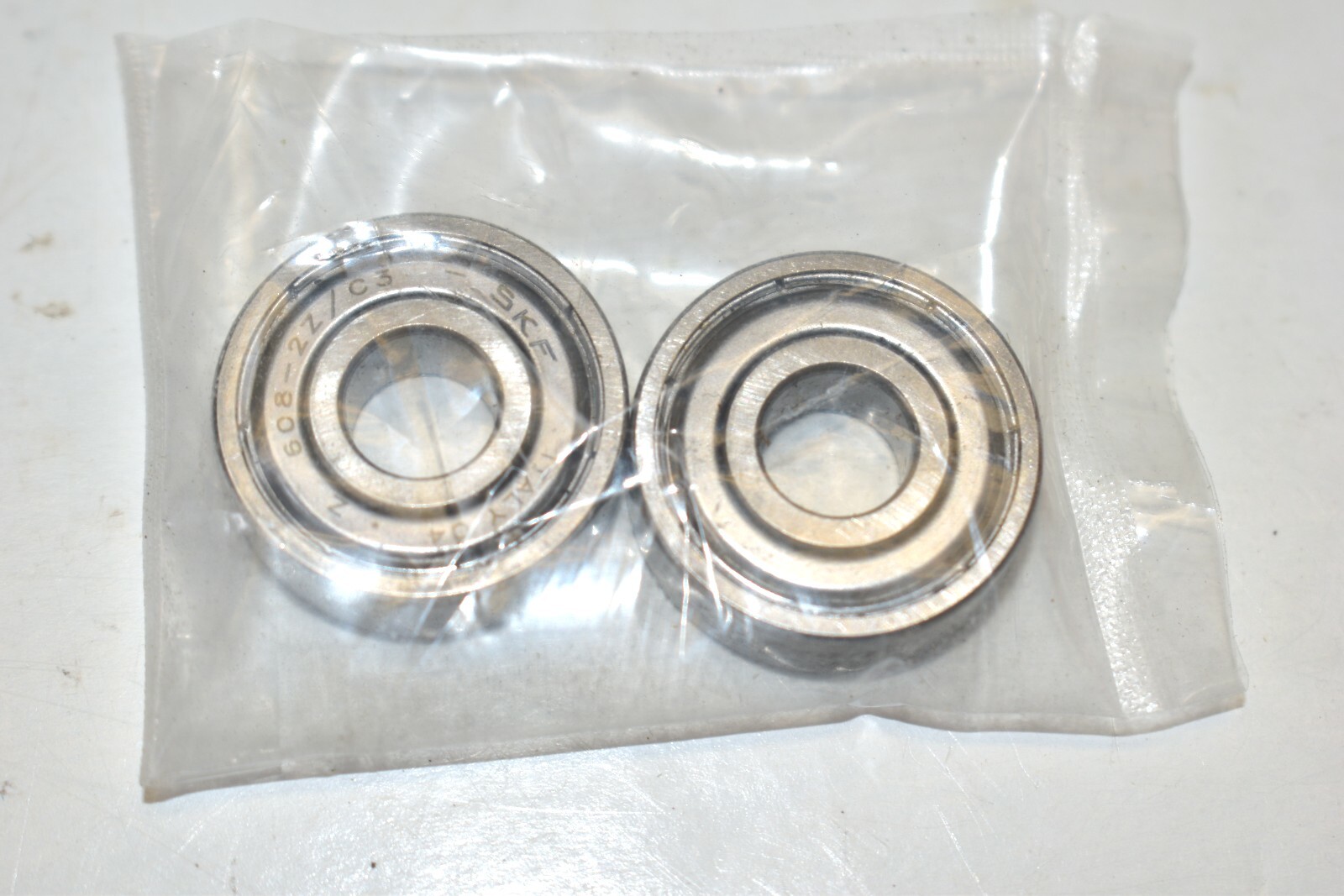 2 SKF 608-2Z/C3 Bearings 22mm x 8mm x 7 mm