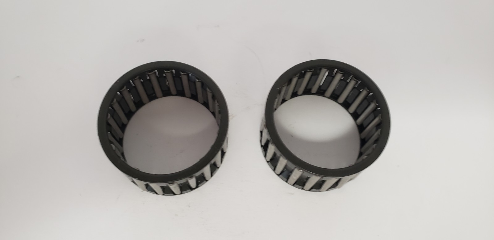 32.50mm x 37.60mm x 22.65mm METAL CAGED NEEDLE ROLLER BEARING (LOT OF 2) NNB