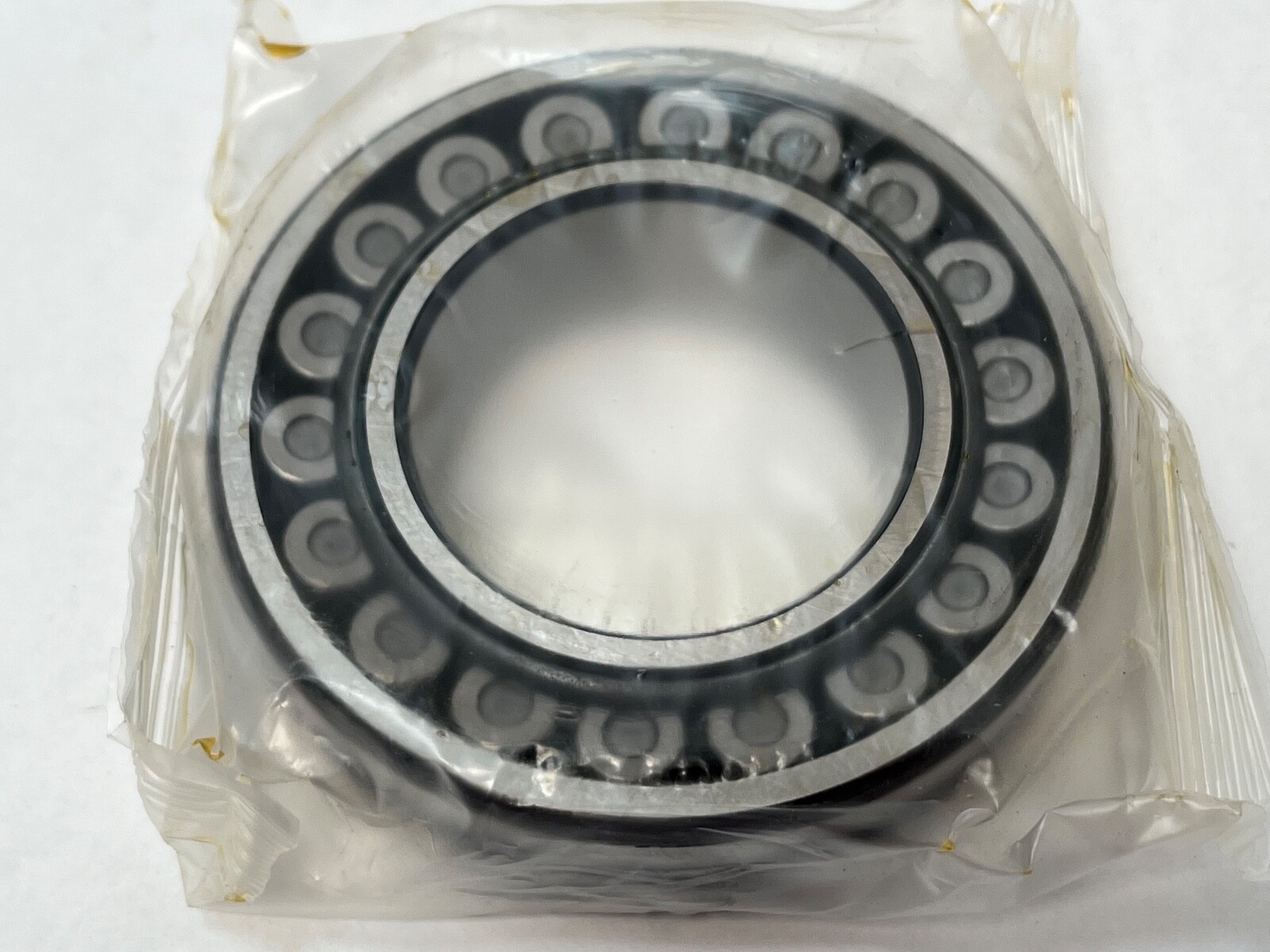 NSK 22209EAKE4C3 Bearing 22209-EA-KE4-C3 22209 C K W33 C3 45x85x23 mm