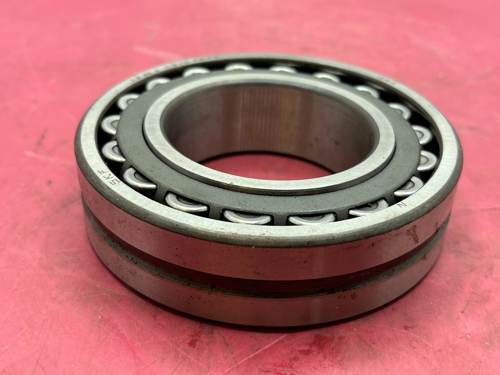 SKF 22212 CC/C3W33 Self Aligning Roller Bearing