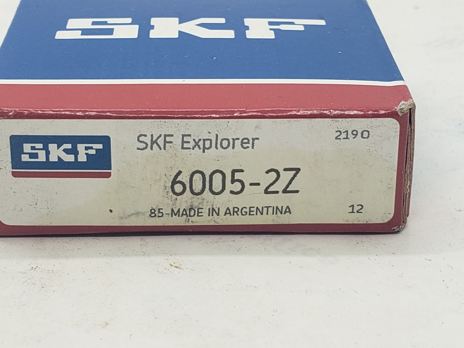 SKF 6005-2Z DEEP GROOVE BALL BEARING 25x47x12mm, LOT OF 2, NIB