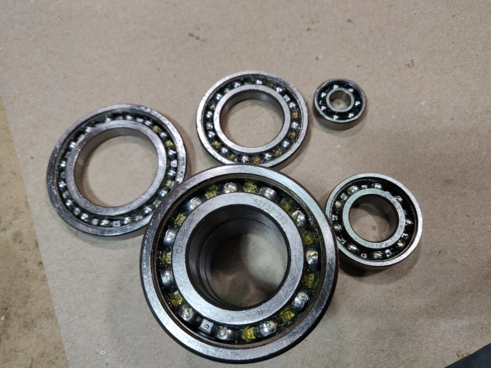 Lot of 7, CJ Unsealed Radial Bearings 62/32 2RS, 16006 2RS, 16008 2RS, 6004