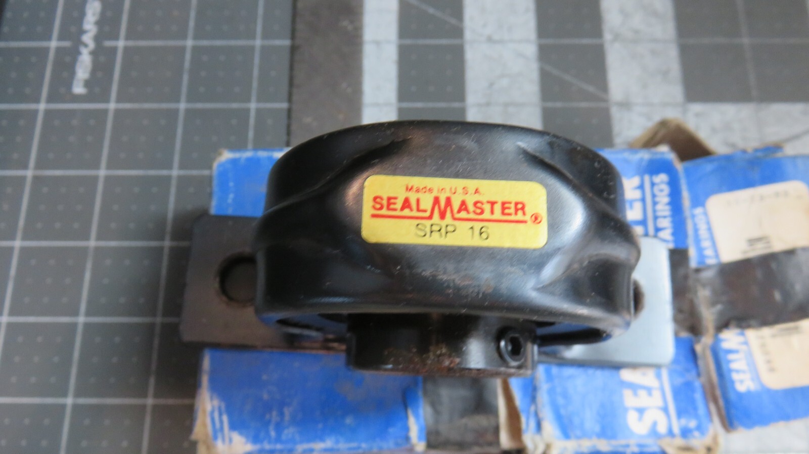 SealMaster SRP-16 Pillow Block Ball Bearing Unit 2-Bolt Base 1 in Bore