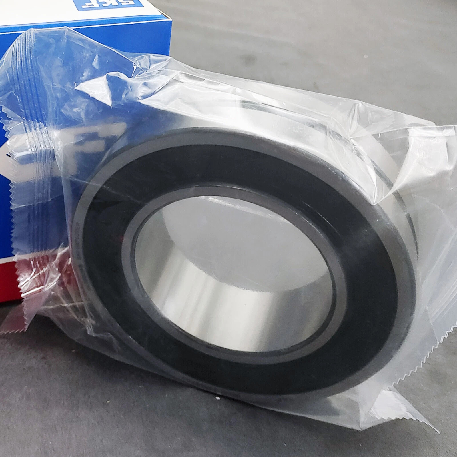 New 75x130x38mm Steel Spherical Roller Bearing for SKF BS2-2215-2RS/VT143
