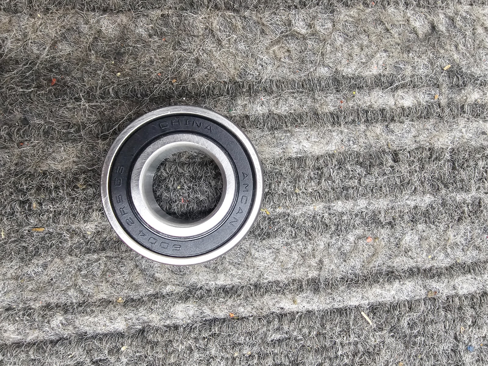 (QTY 10) AMCAN 6004 2RS C3 Sealed Single Row Ball Bearing 20mm x 42mm x 12mm