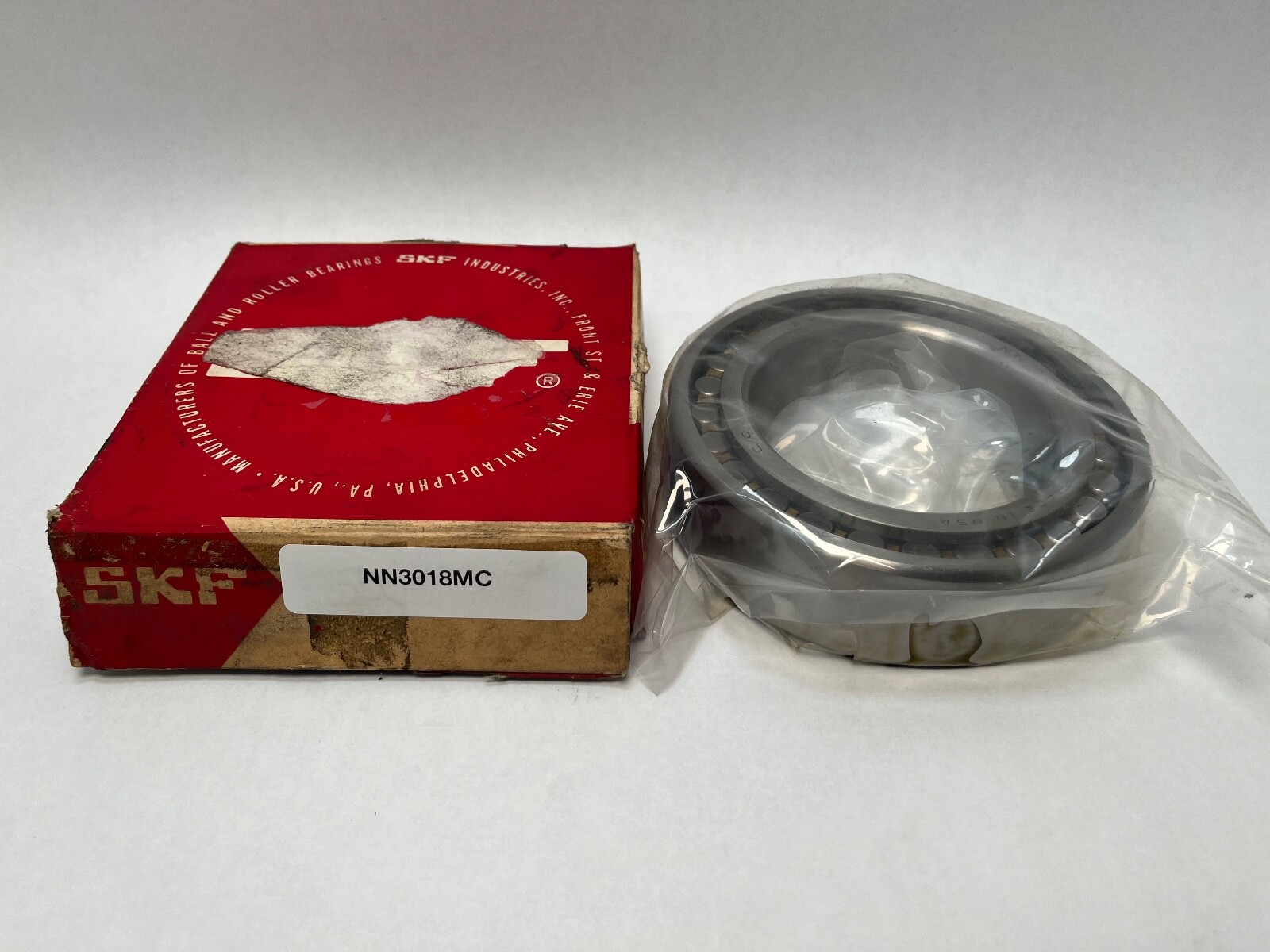 SKF NN-3018-MC Bearing 90x140x37 mm NN3018 NN-3018-M-C USA