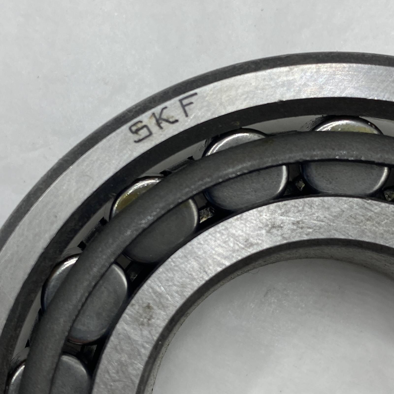 LOT OF 2 SKF 30207 Tapered Roller Bearing Consolidated Precision Bearing 30207