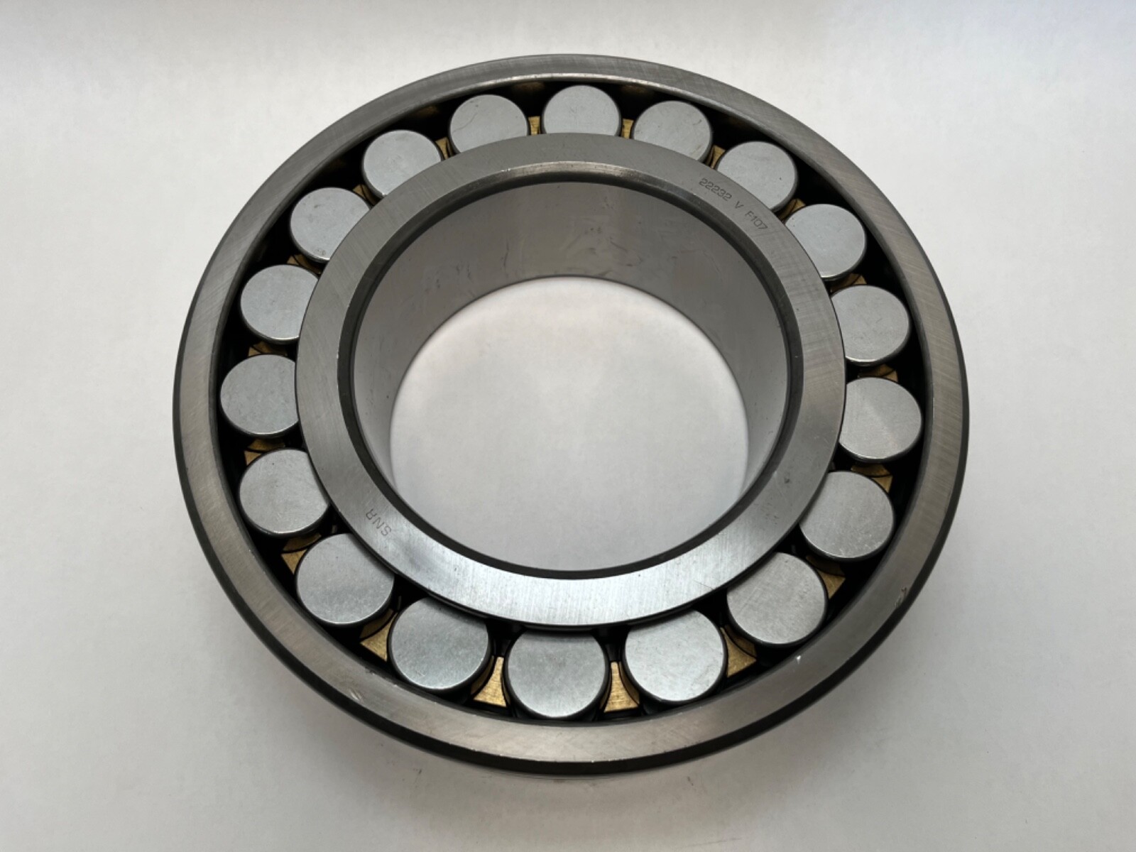 SNR 22232VF107 Spherical Bearing 160x290x80 mm 22232-V-M-C3-W33 Italy