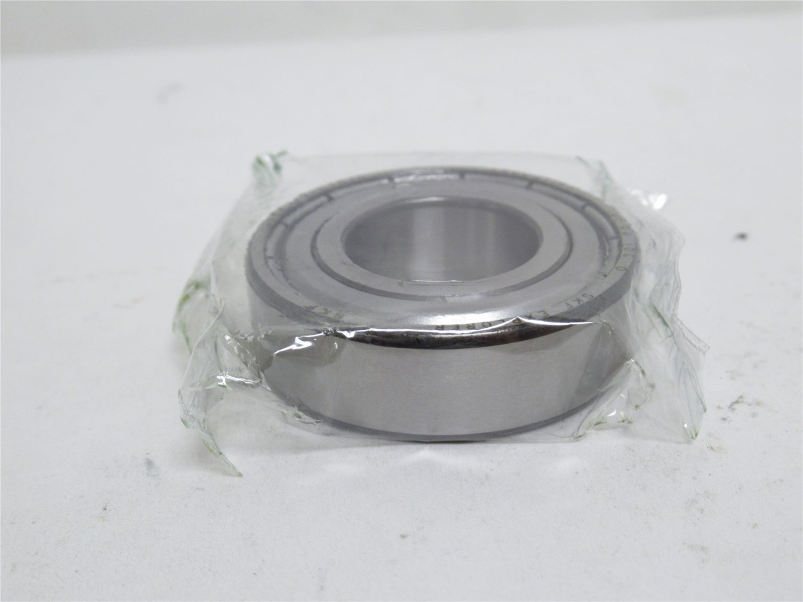 233500 New In Box; SKF 6004-2ZJEM Ball Bearing; 20mmID x 42mmOD x 12mm Wide