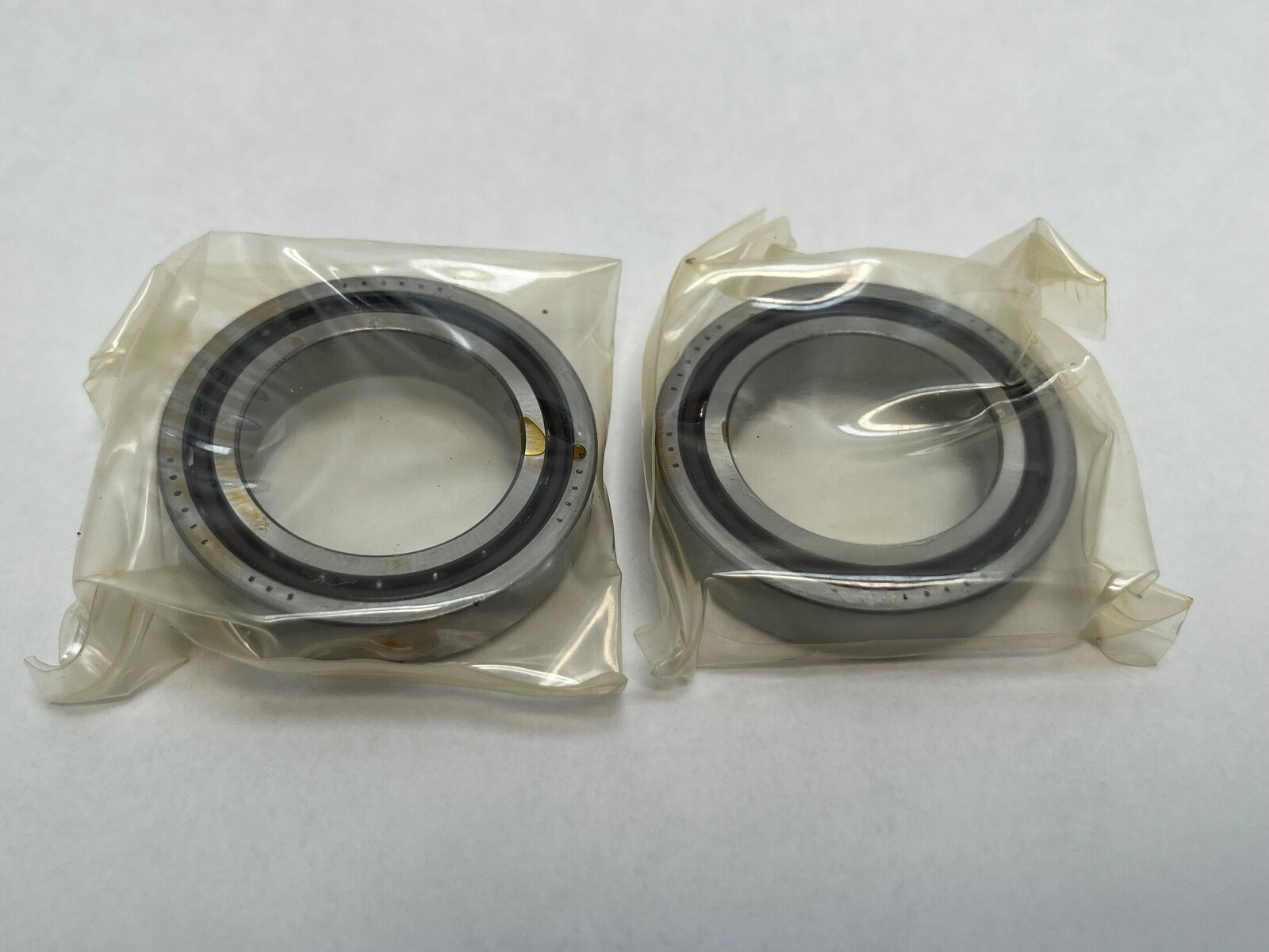 SNR 71906HDUJ74 Bearing 30x47x9mm 7906-E-T-DUL-P4 71906-H-DU-J74 France 2 Pcs