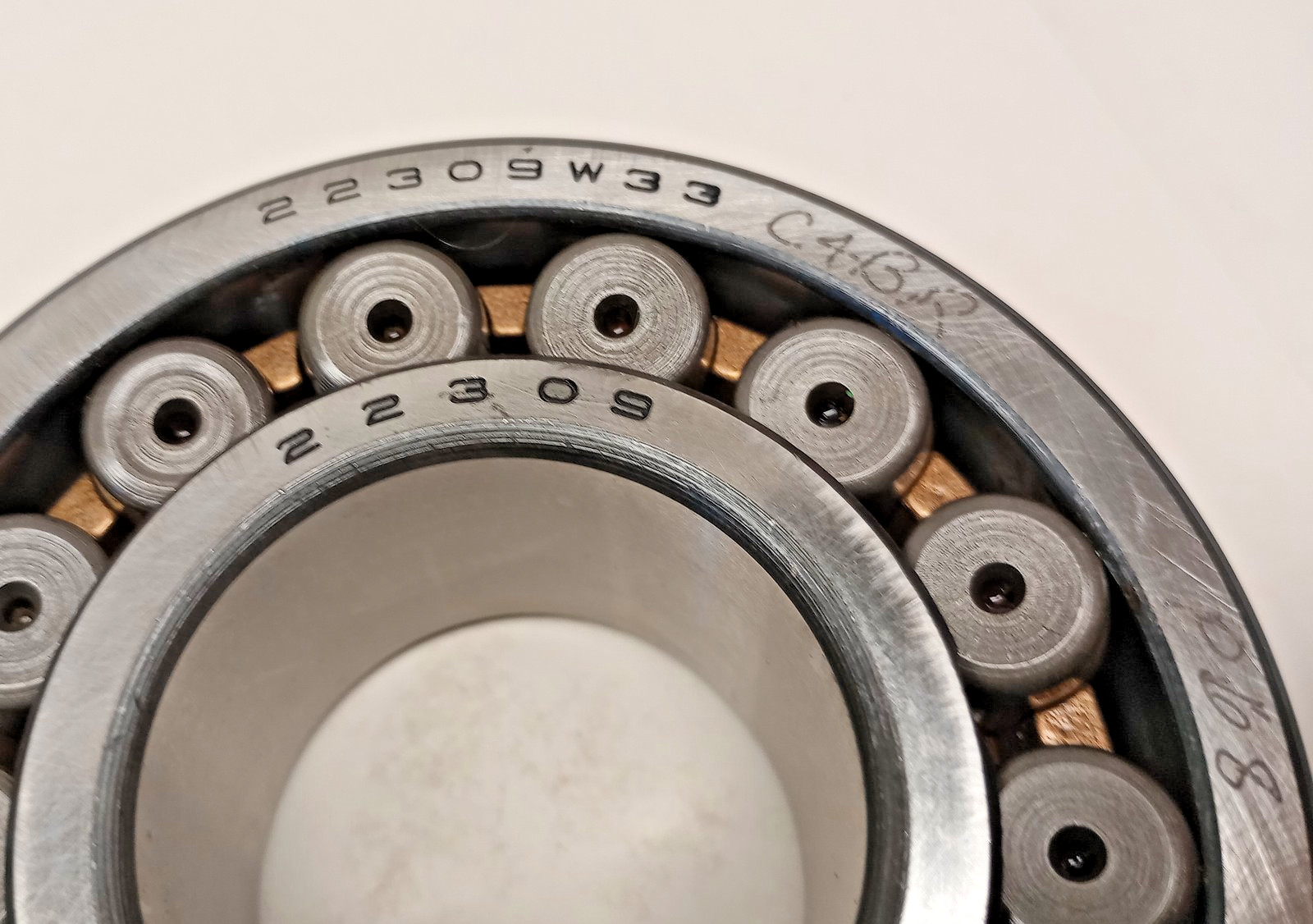 Torrington 22309W33BR Spherical Roller Bearing 45x100x36mm 22309-W33-BR-C4