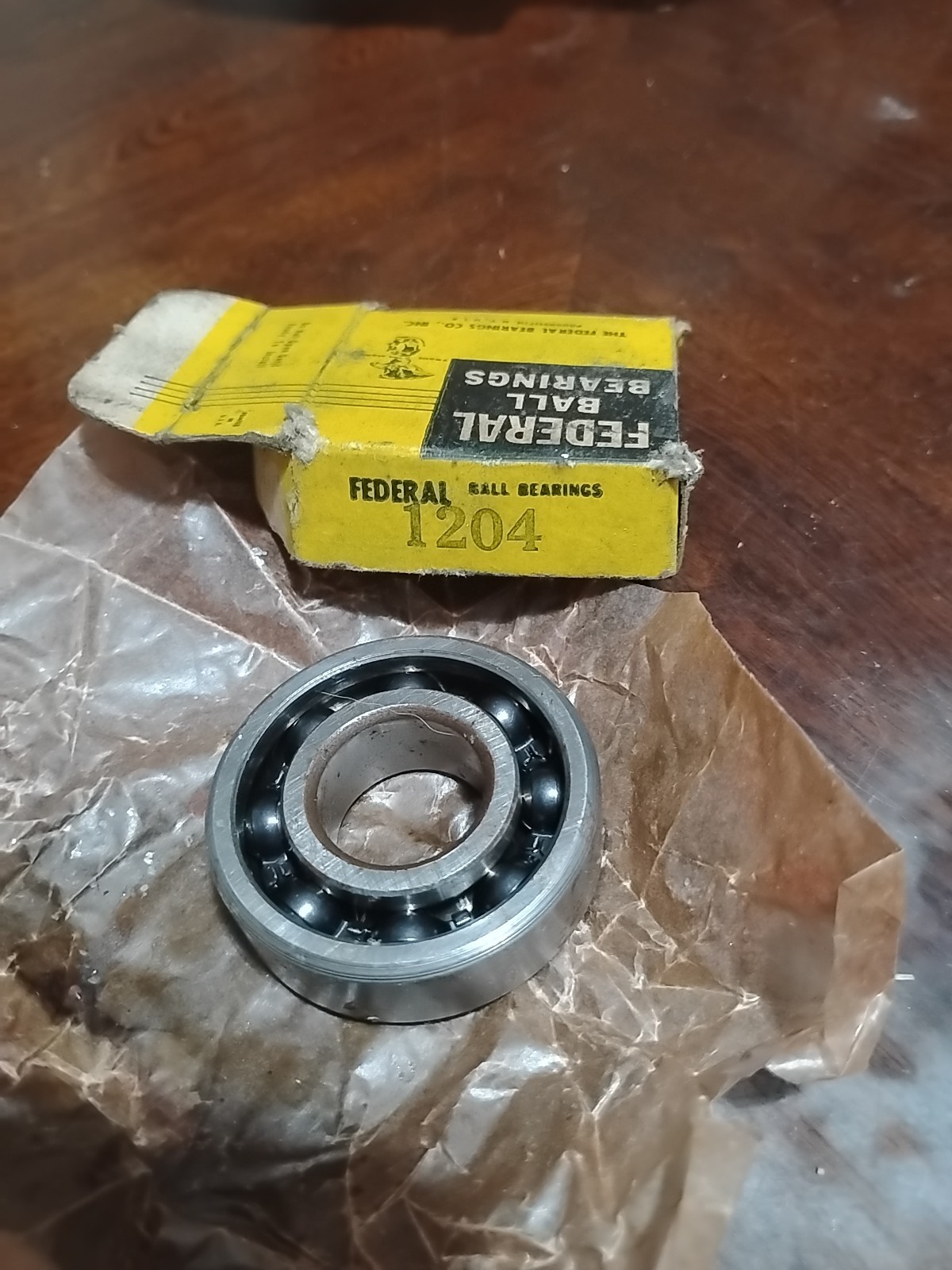 1204 Federal New Single Row Ball Bearing NOS