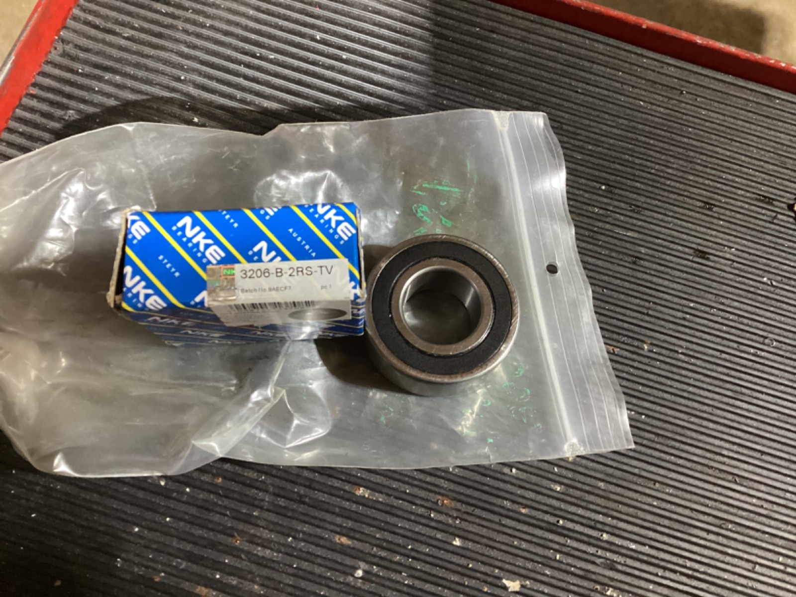 NKE 3206 B 2RS TV Angular Contact 30x62x23.8mm 5206Z Row Ball Bearing 5206-2RS