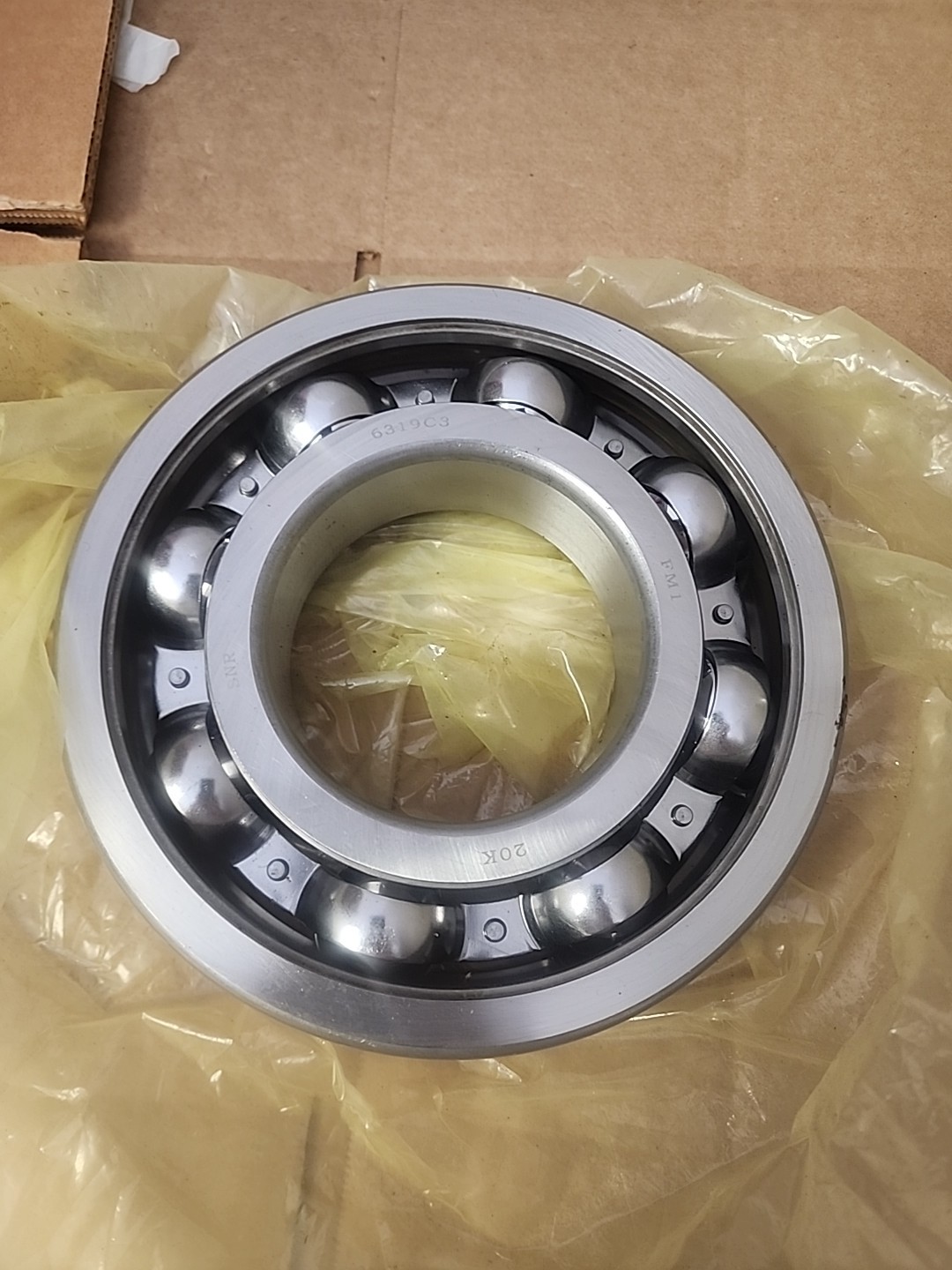6319C3 SNR 95 x 200 x 45 mm DEEP GR. BALL SINGLE ROW