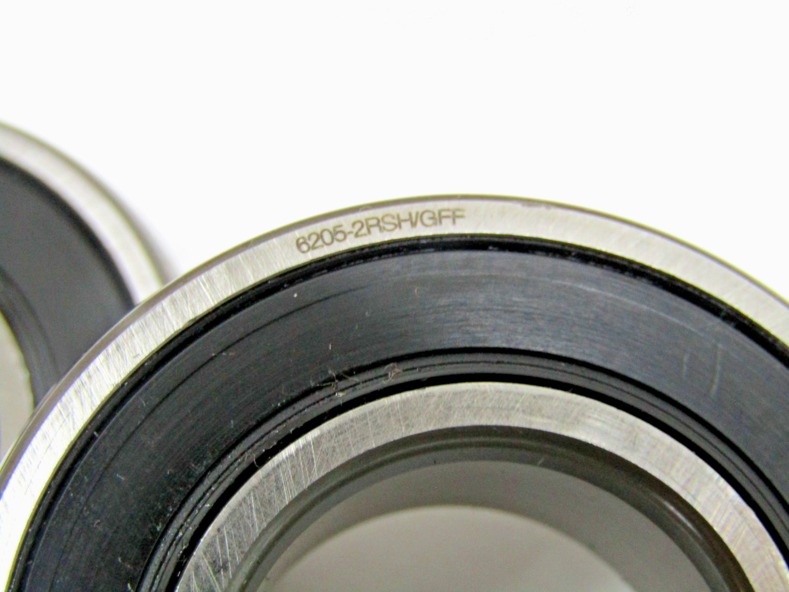 (Lot of 2) SKF 6205-2RSH 25mm x 52mm x 15mm Sealed Bearing
