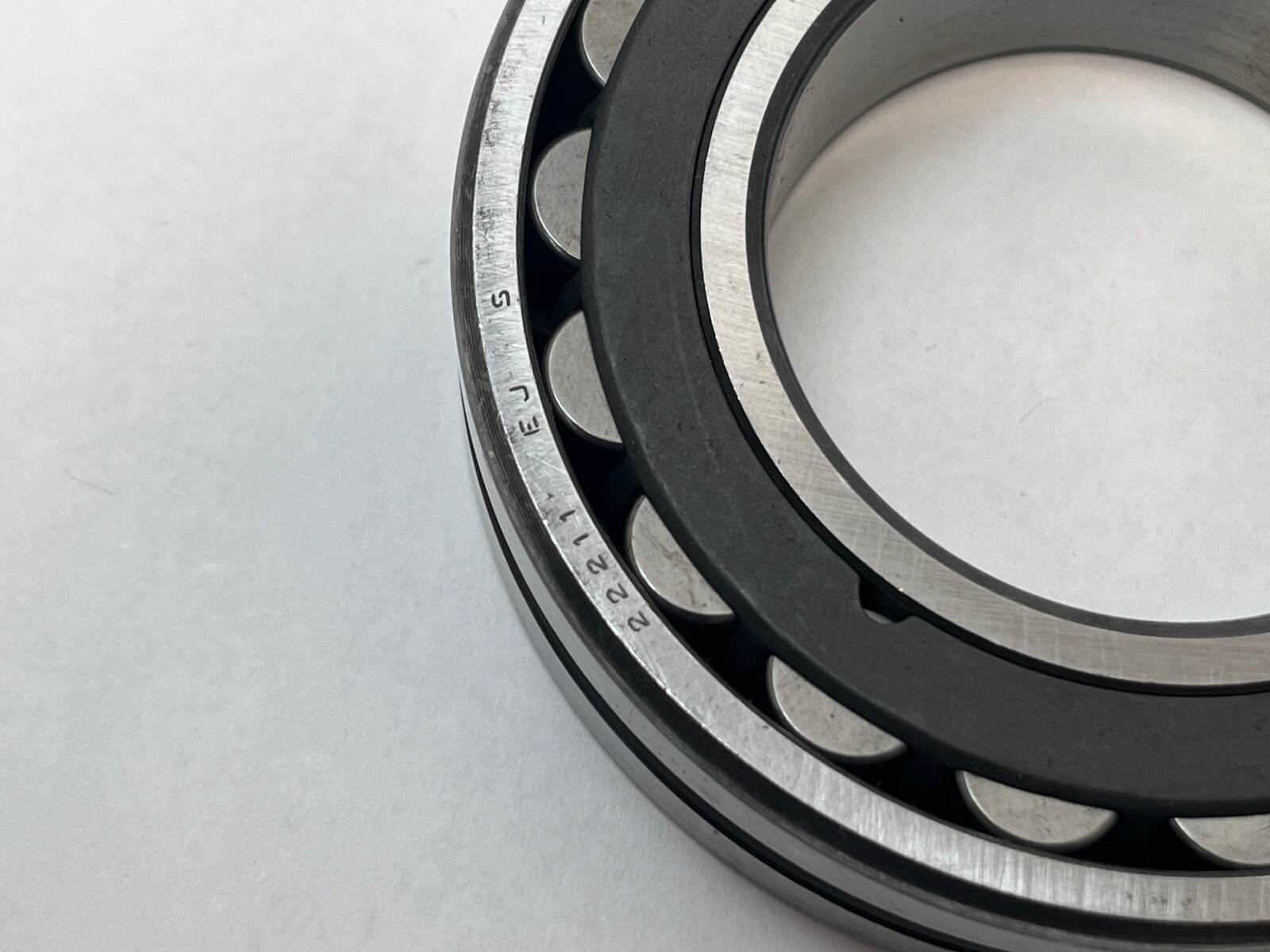 CBF 22211EJW33 Spherical Bearing 55x100x25 mm 22211-E-J-W33 22211E Italy