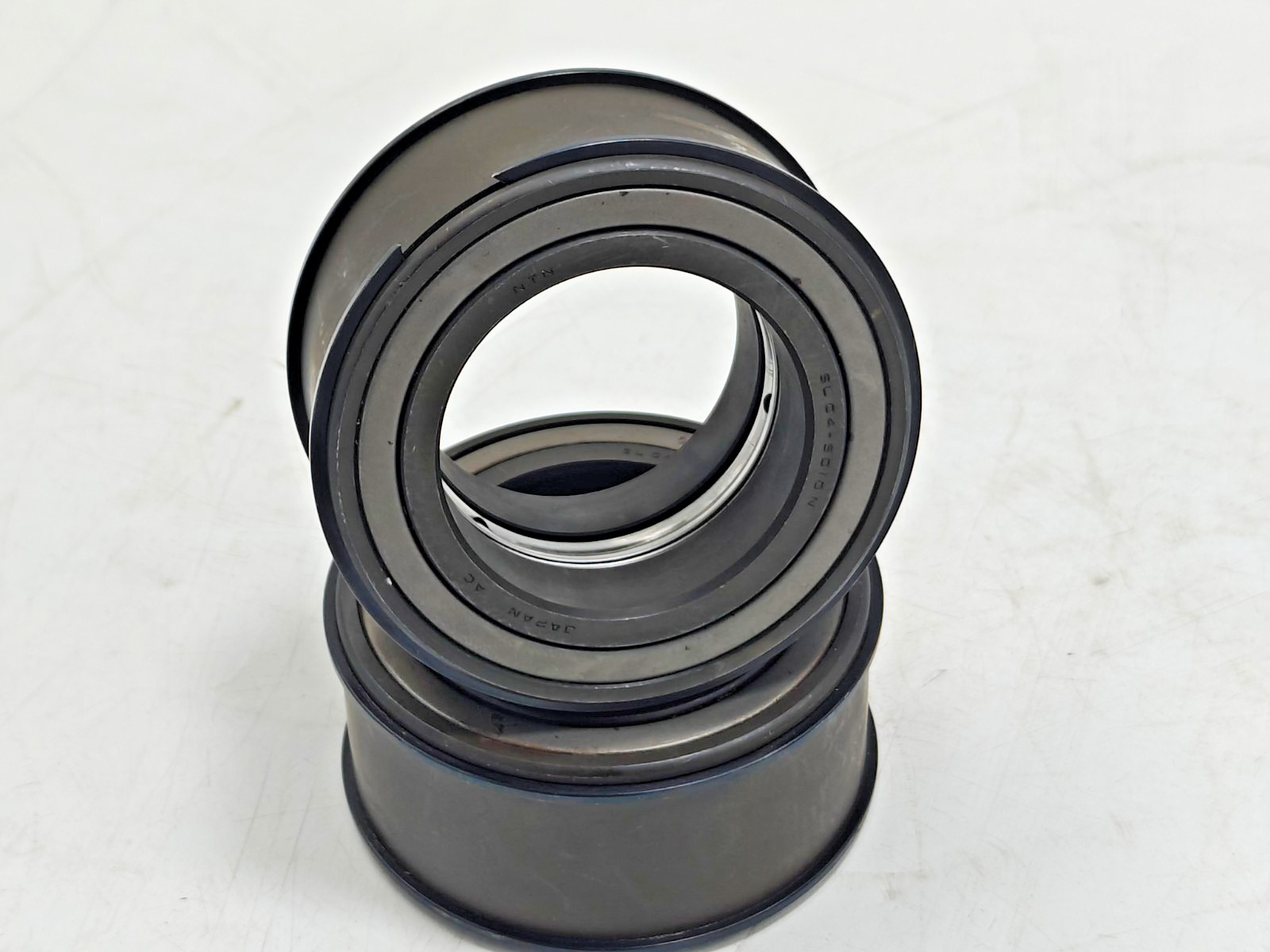 SL 04 5010 N NTN Double-Row Cylindrical Roller Bearing SL04 5010NR , NNF5010ADA