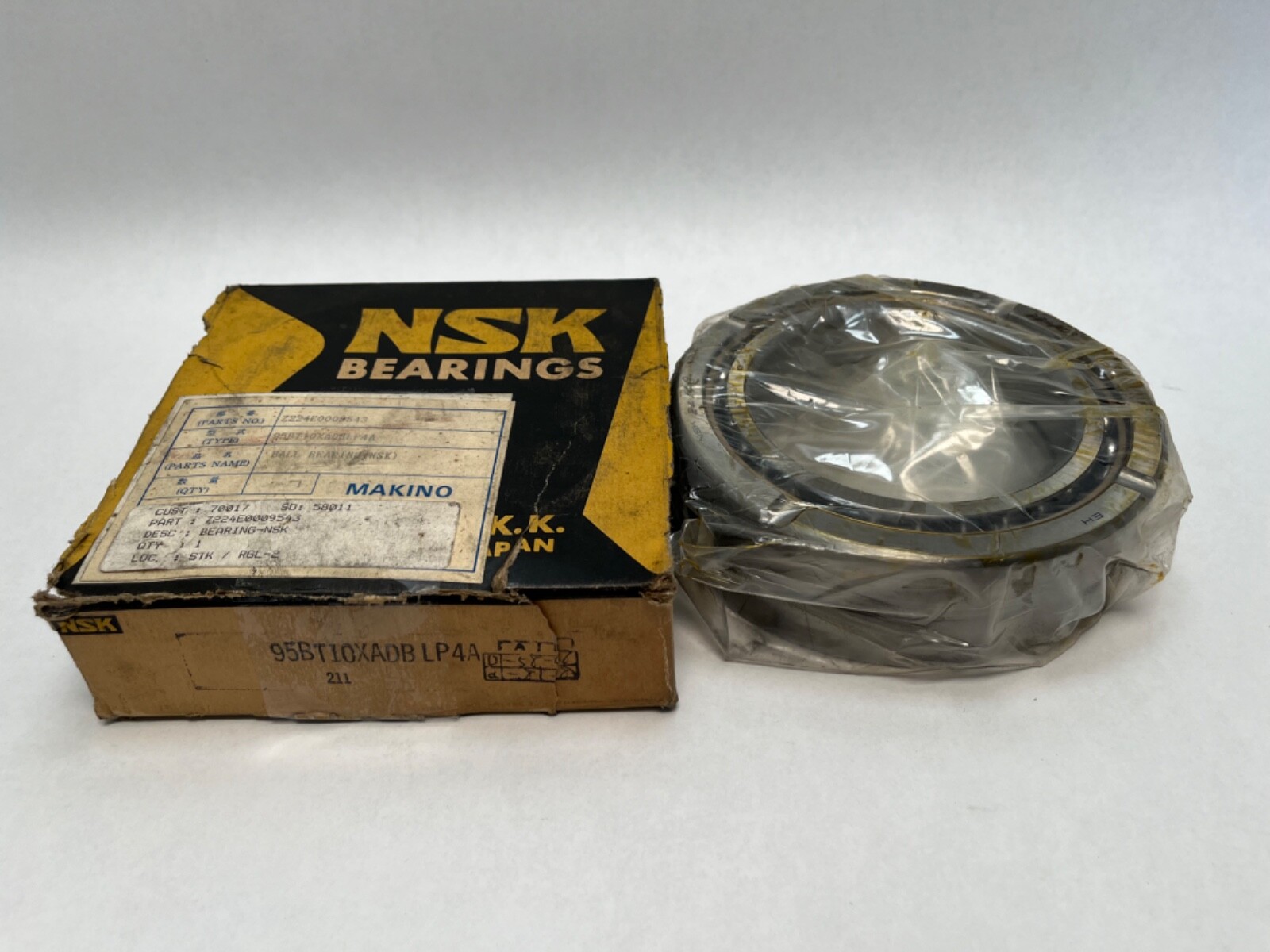 NSK 95BT10XADBLP4A Bearing 95BT10XA-DBL-P4A 95x145x22.5 mm 2 Pcs